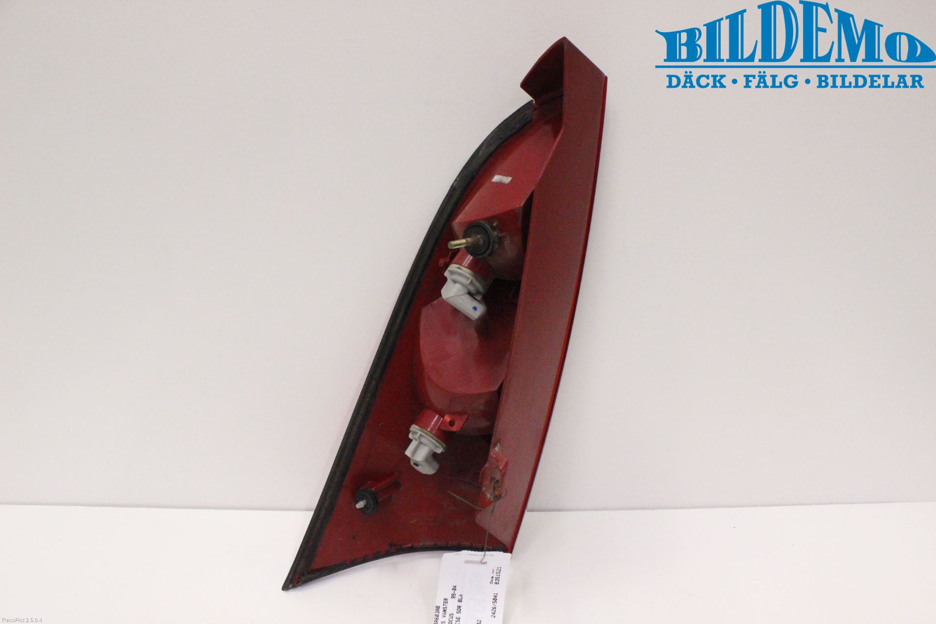 Ford FOCUS     99-04 Bakljus Vänster