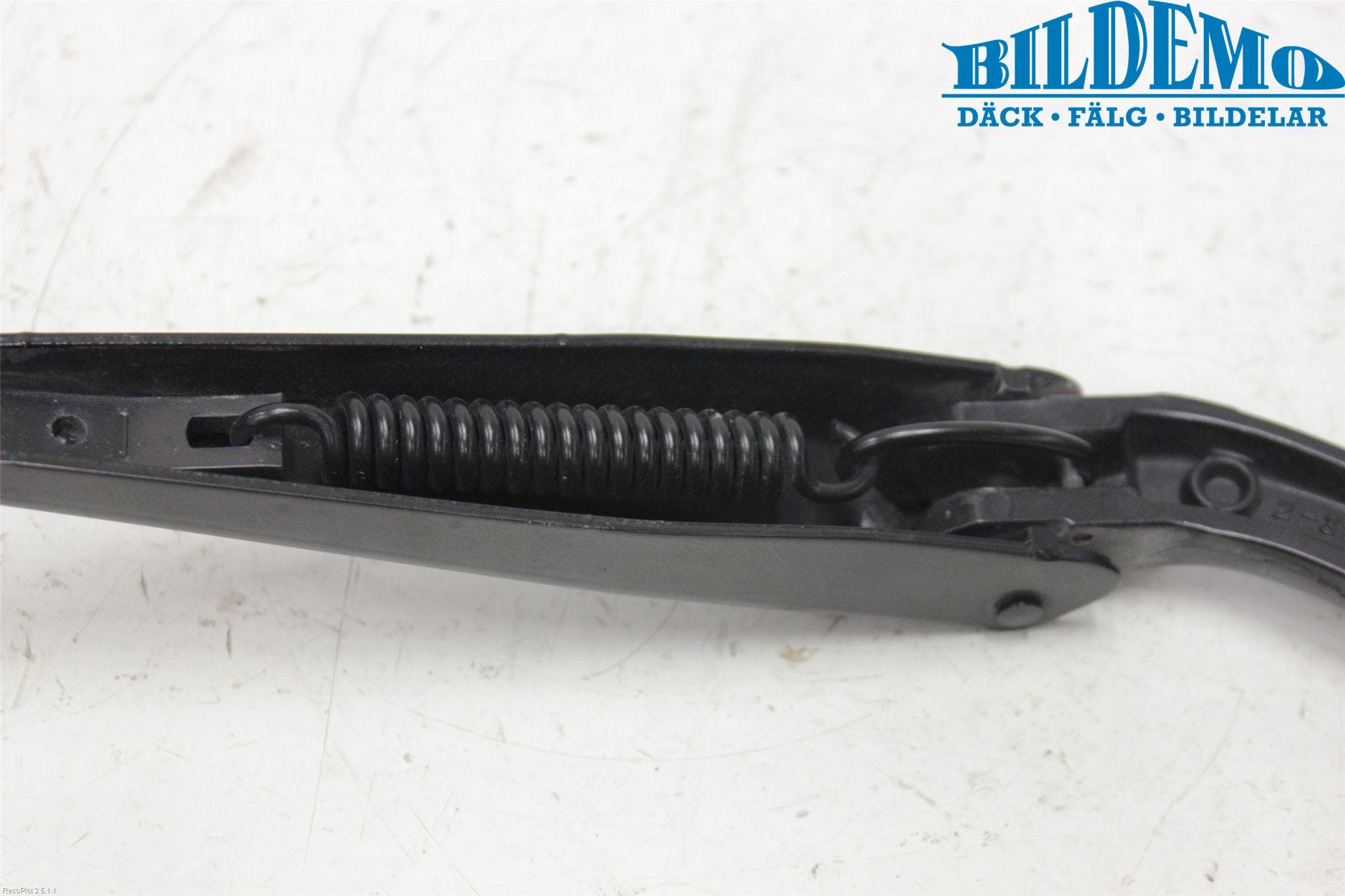 Mercedes-Benz MB C-KLASS (W204) 07-15 Torkararm Armar Vindruta