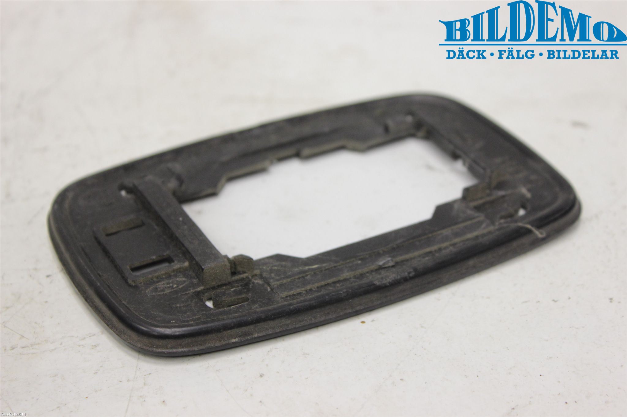 Ford ESCORT     95-00 Spegelglas Hö