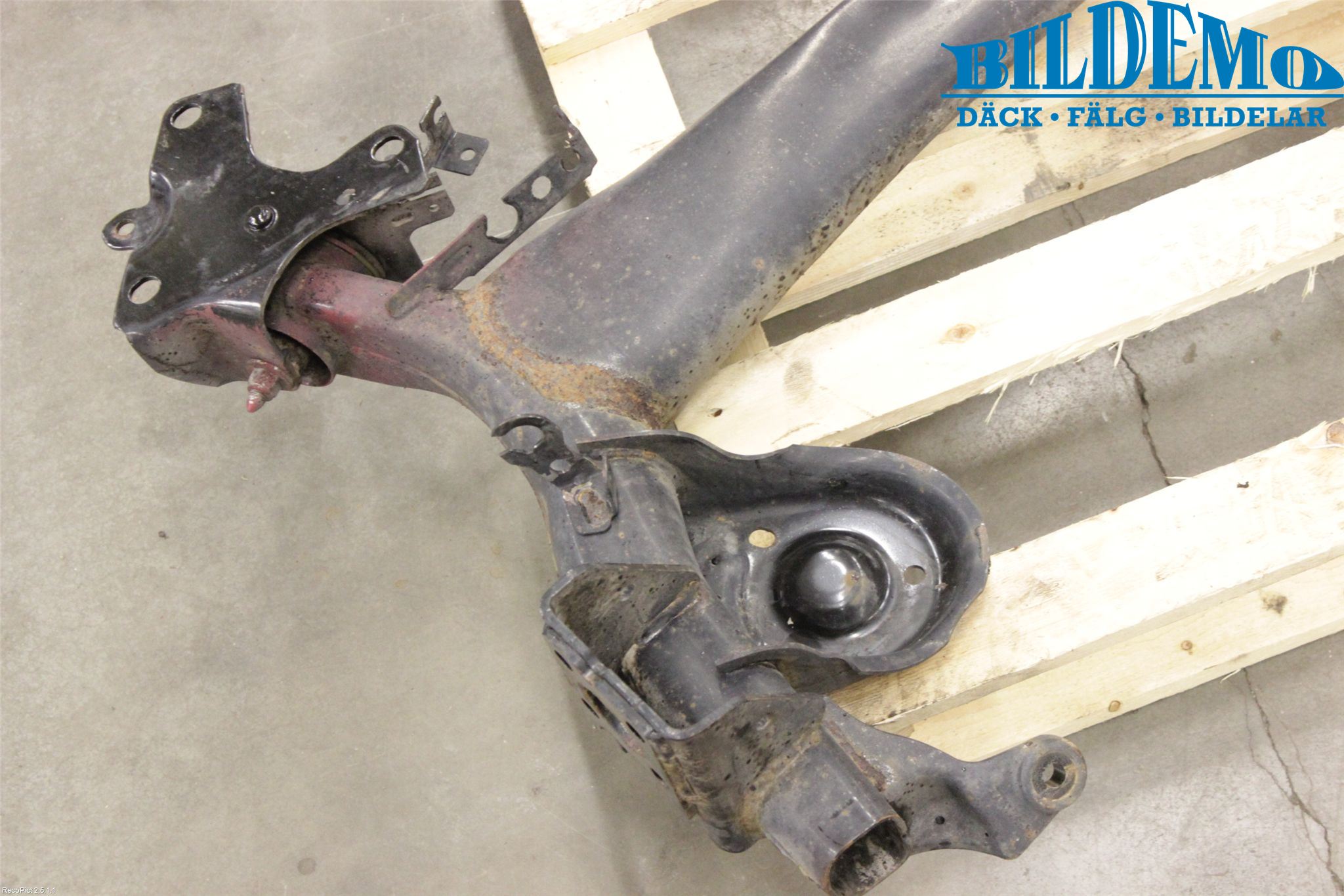 Renault MEGANE III 09-15 Bakaxelbalk