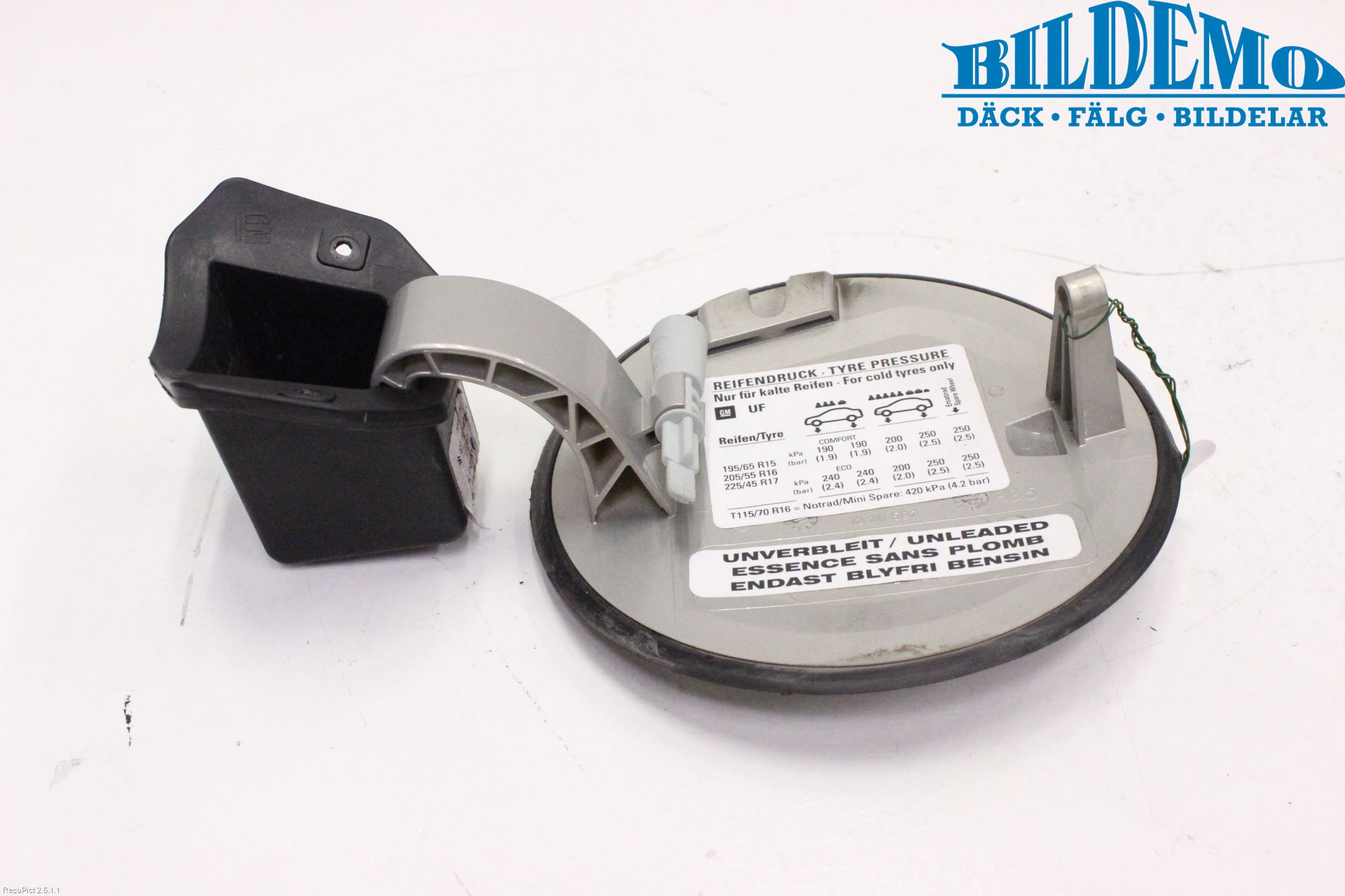 Opel ASTRA H 04-12 Tanklucka