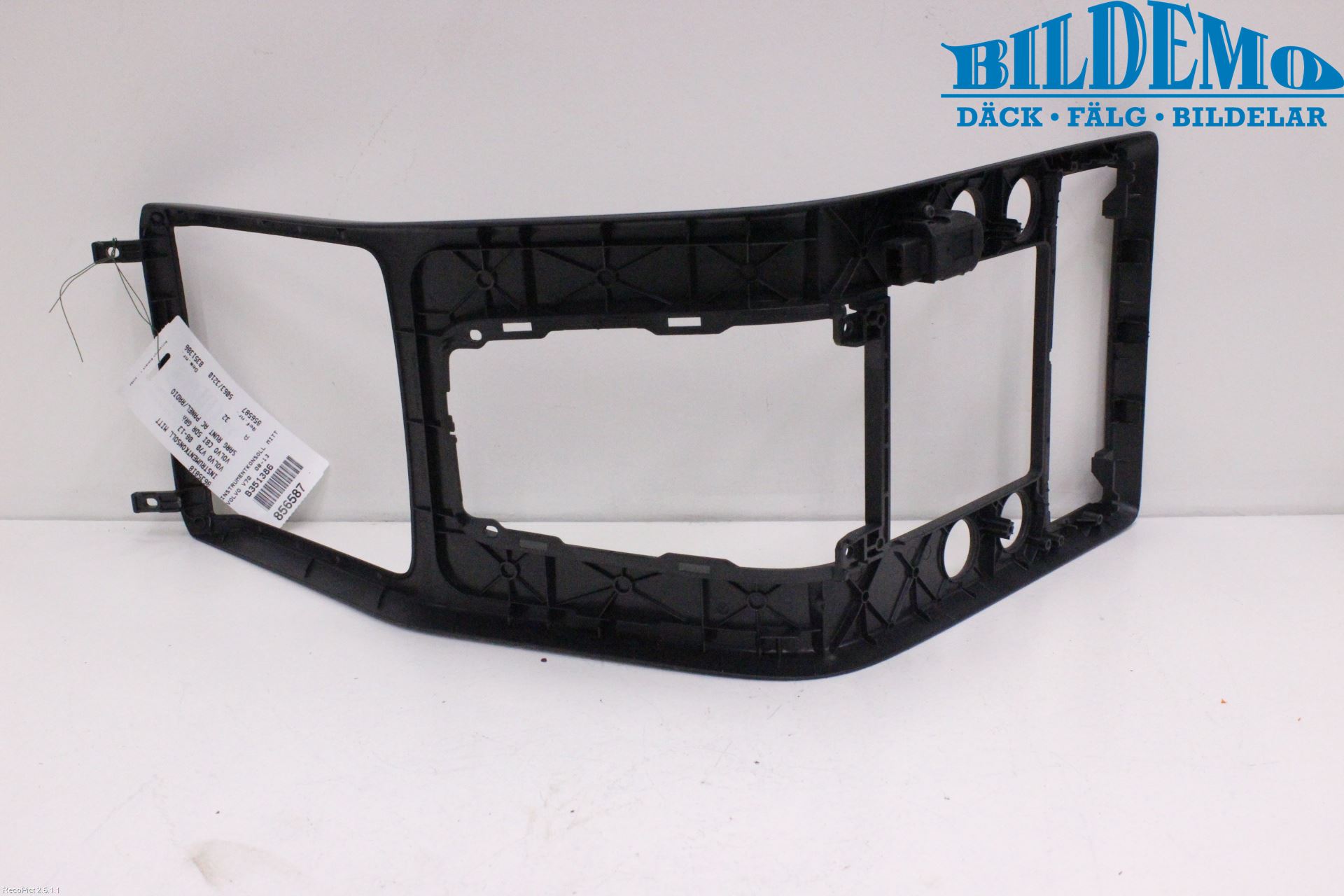 Volvo V70 08-13 Instrumentkonsoll Mitt