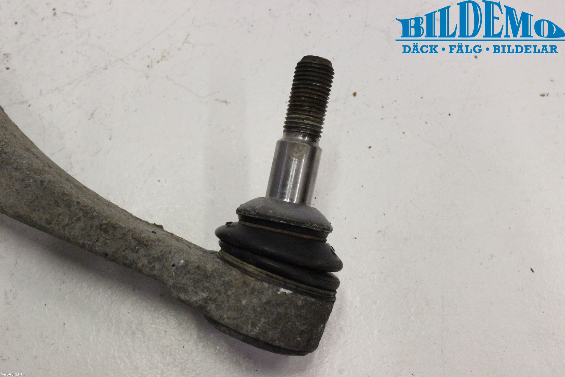 BMW 5 F10/F11/F18 09-17 Bärarm Bak Höger