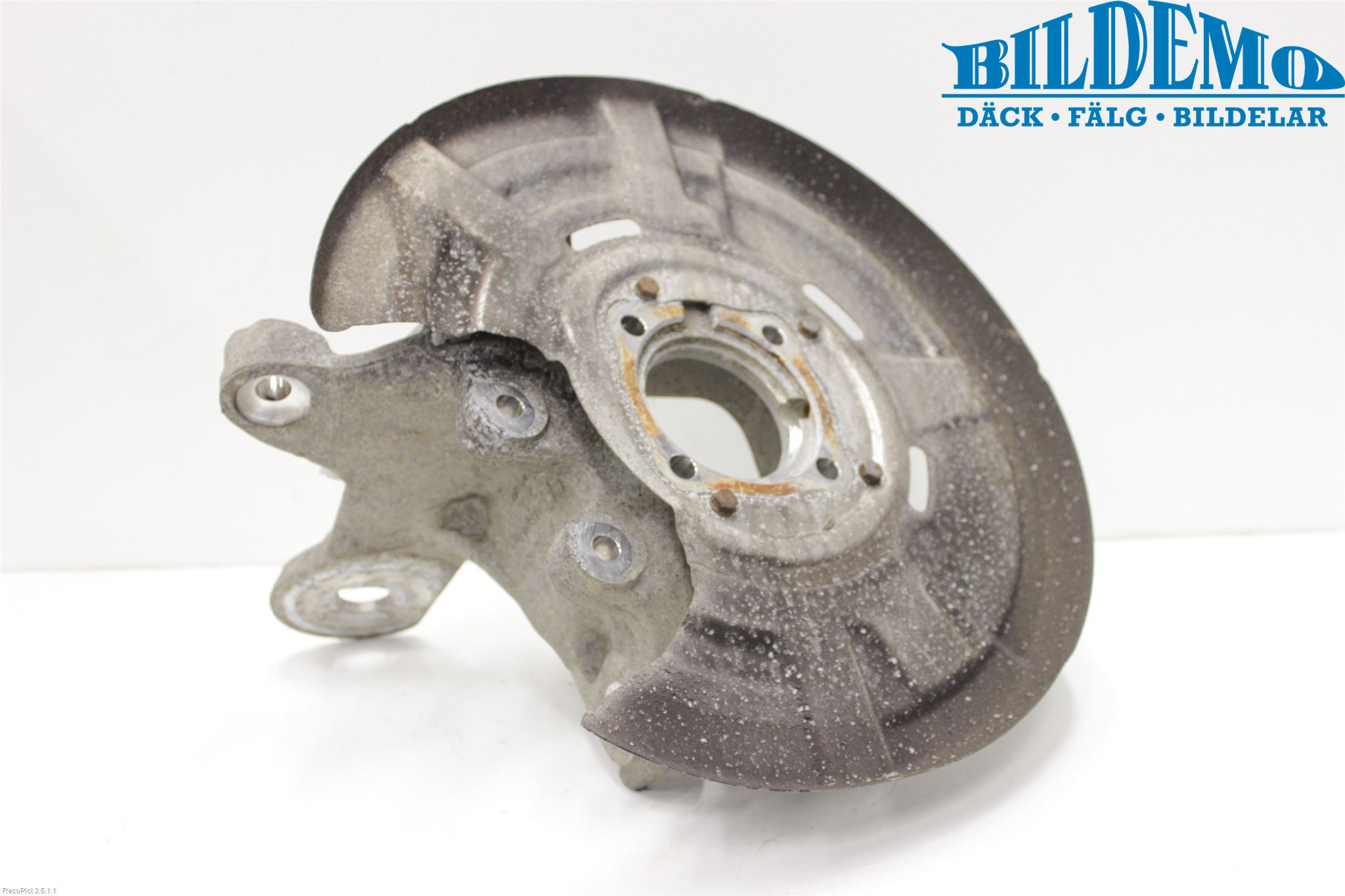 BMW 5 F10/F11/F18 09-17 Hjullagerhus-Spindel Vä B