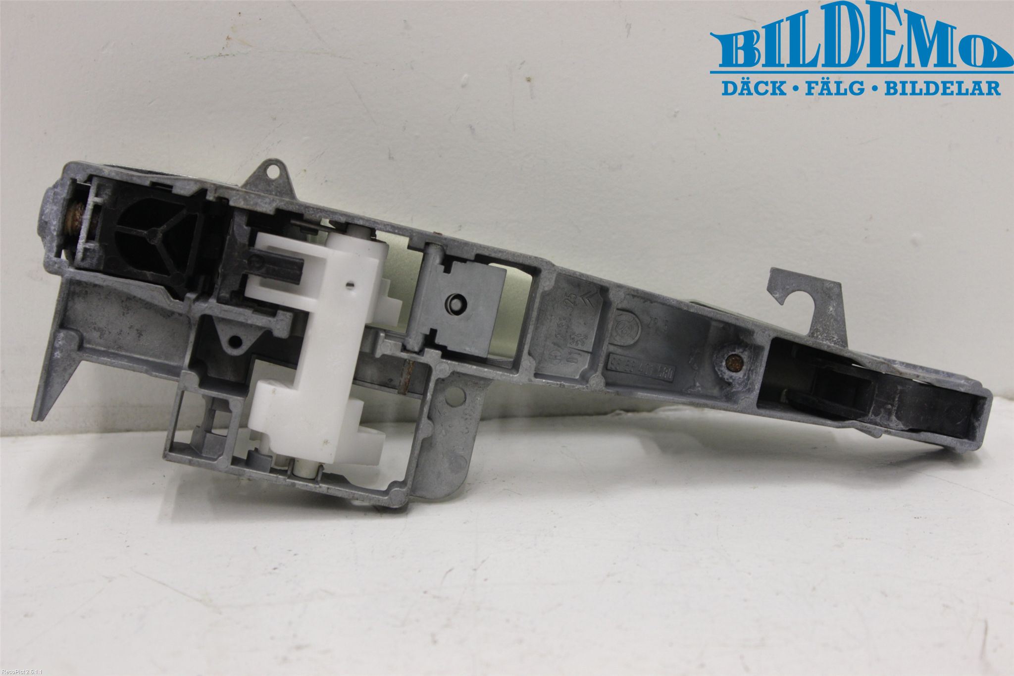 Peugeot 407 Dörrhandtag Yttre Hö