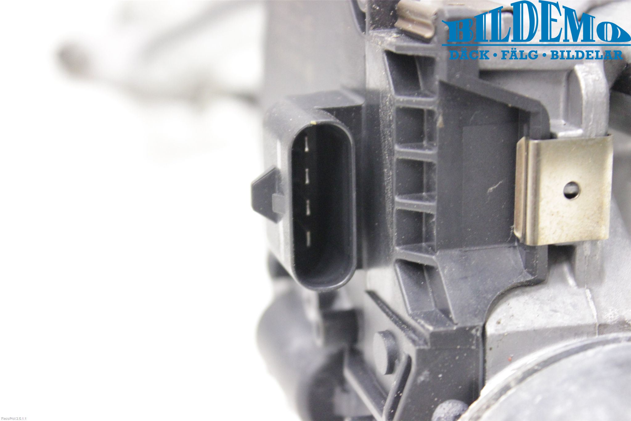 BMW 5 F10/F11/F18 09-17 Torkarmotor Vindruta