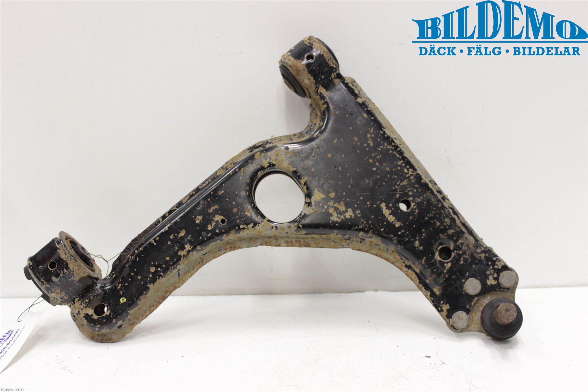 Opel ASTRA H 04-12 Bärarm Fram Undre Hö