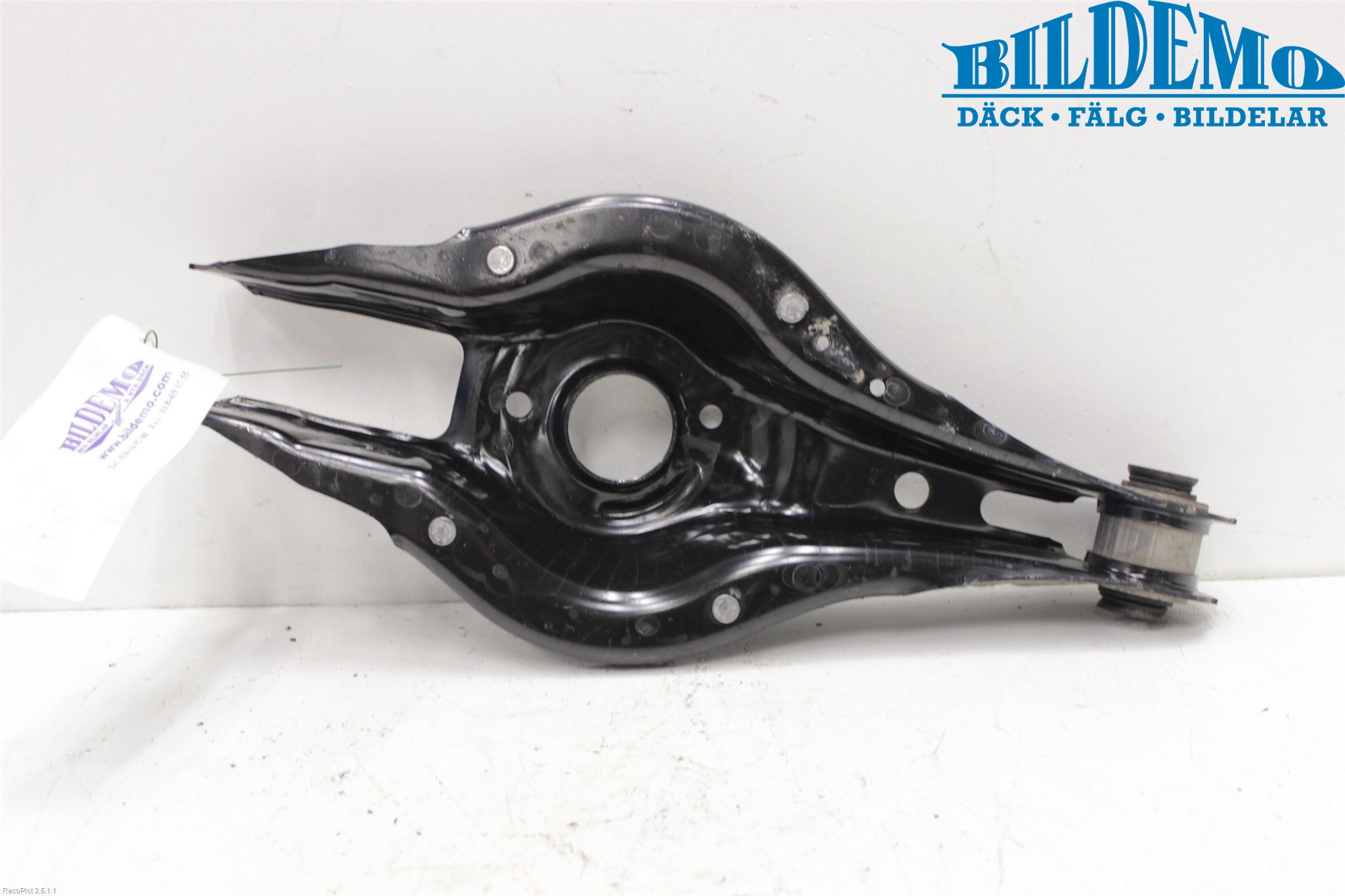 BMW 3 F30/F31/F80 12-19 Bärarm Bak Vänster