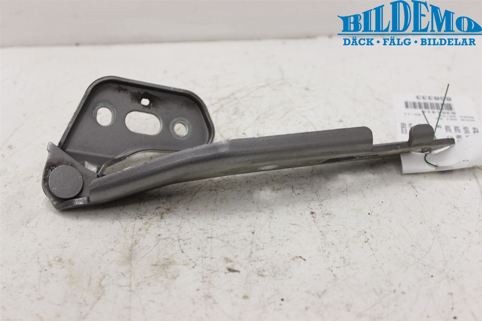 Audi A6/S6     05-11 Huvgångjärn