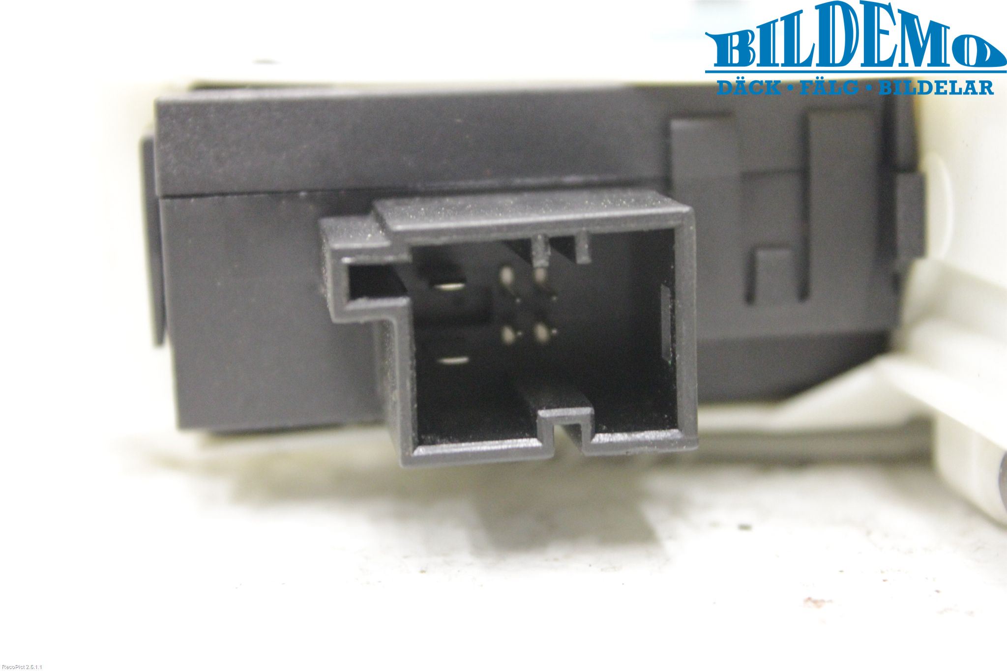 Audi A6/S6     05-11 Fönsterhissmotor