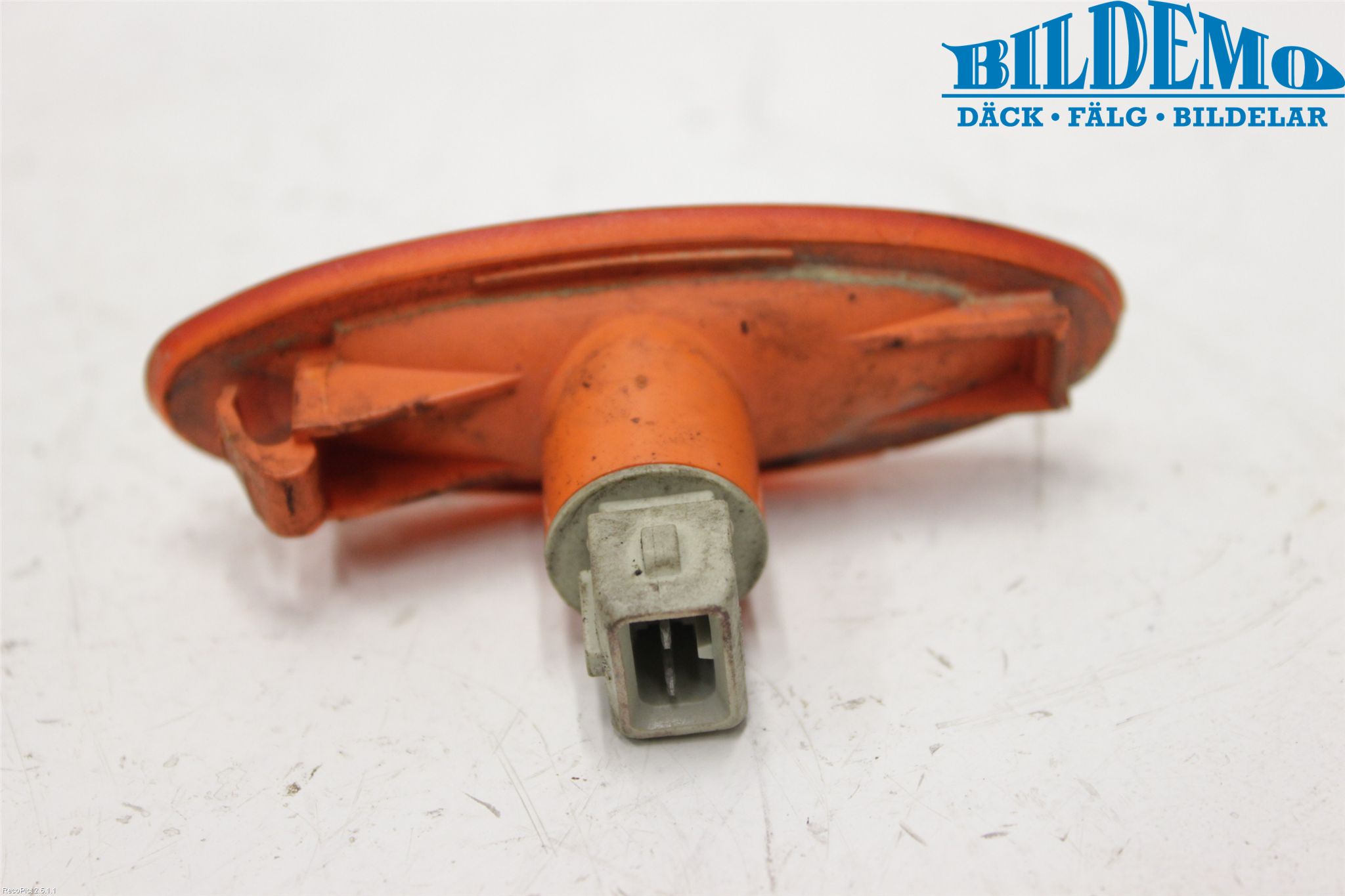 Ford MONDEO     97-01 Blinkers Sidoblinkers Vä