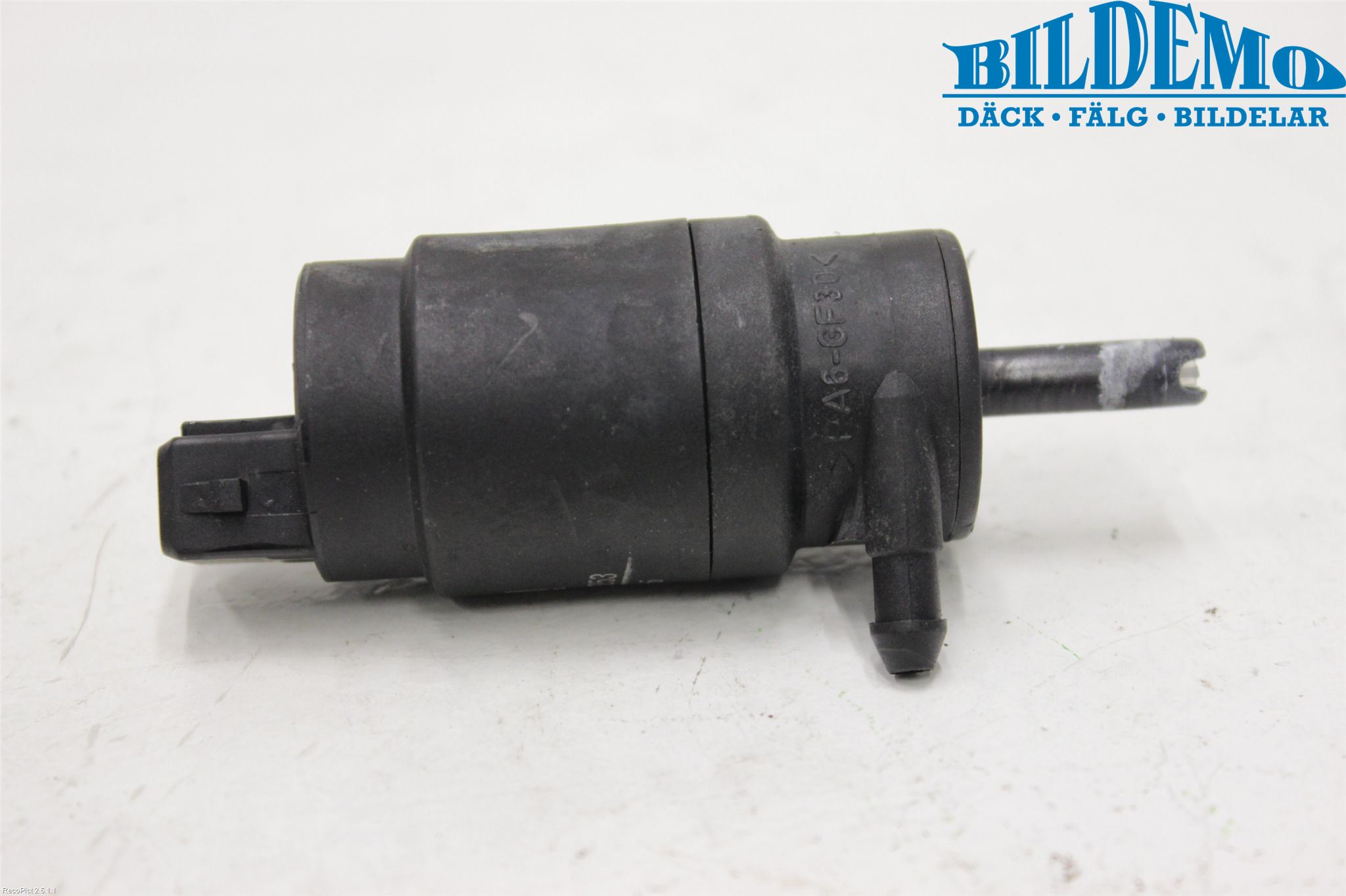 Saab 9-5     06-10 Spolarpump Baklucka