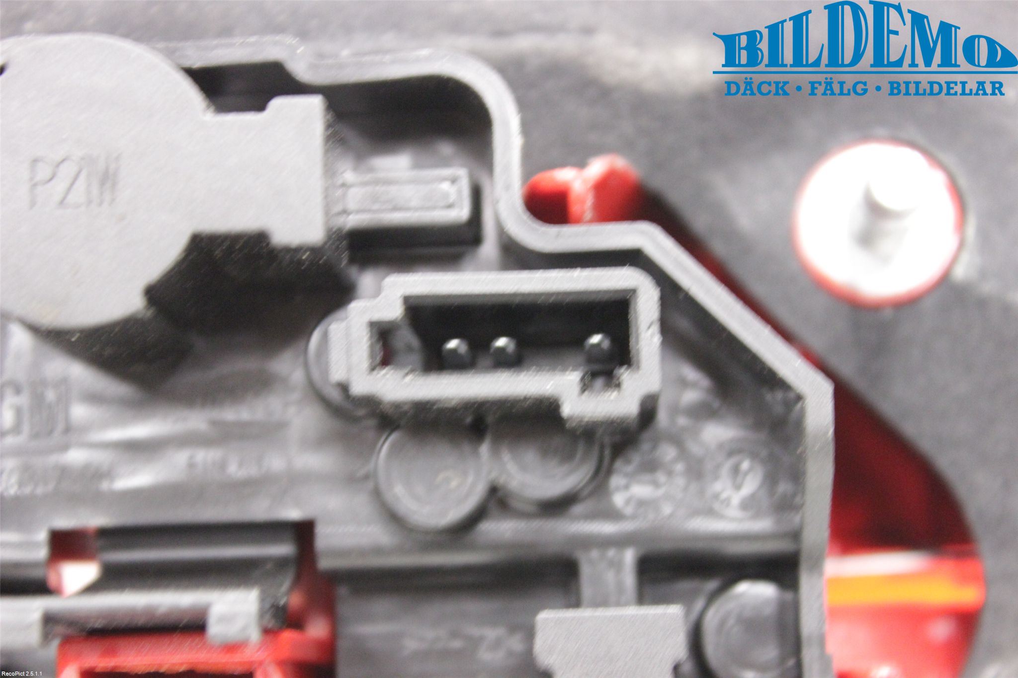 Saab 9-5     06-10 Bakljus Lucka Hö