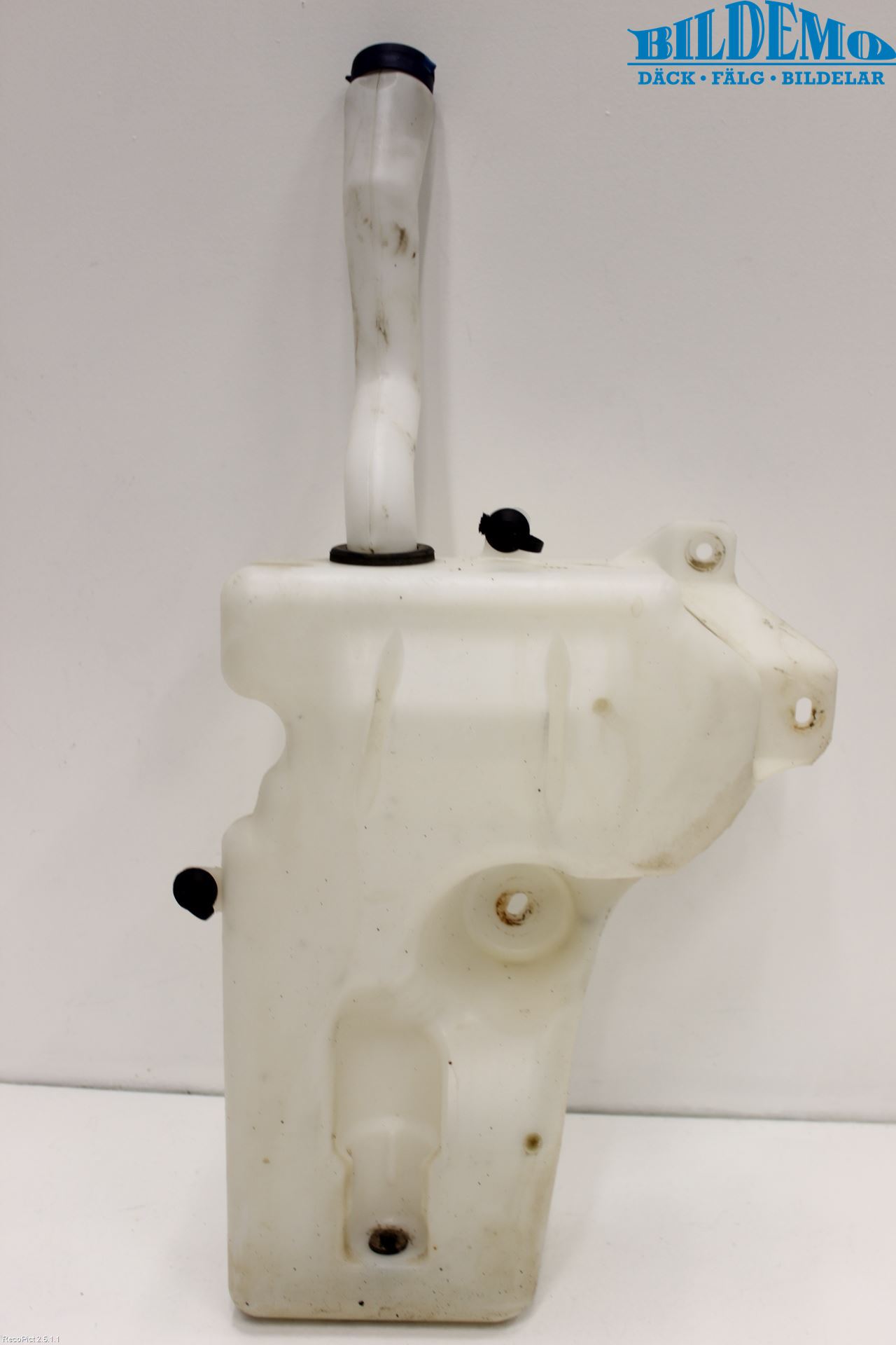 Ford FIESTA     00-01 Spolartank Vindruta