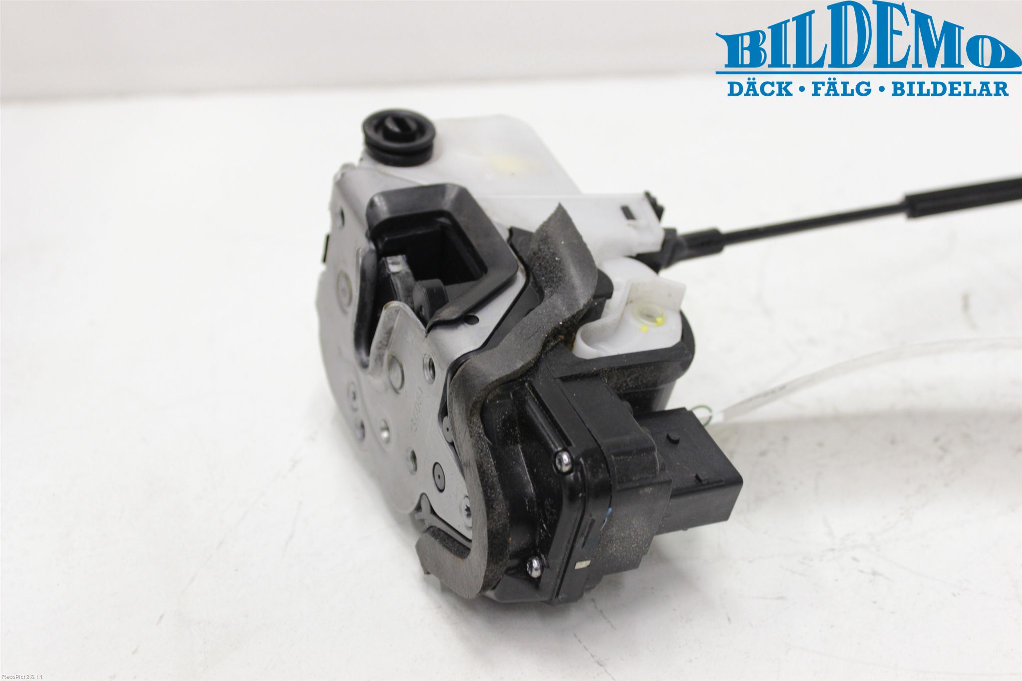 Opel ASTRA J 10-15 Låskista-Dörrlås