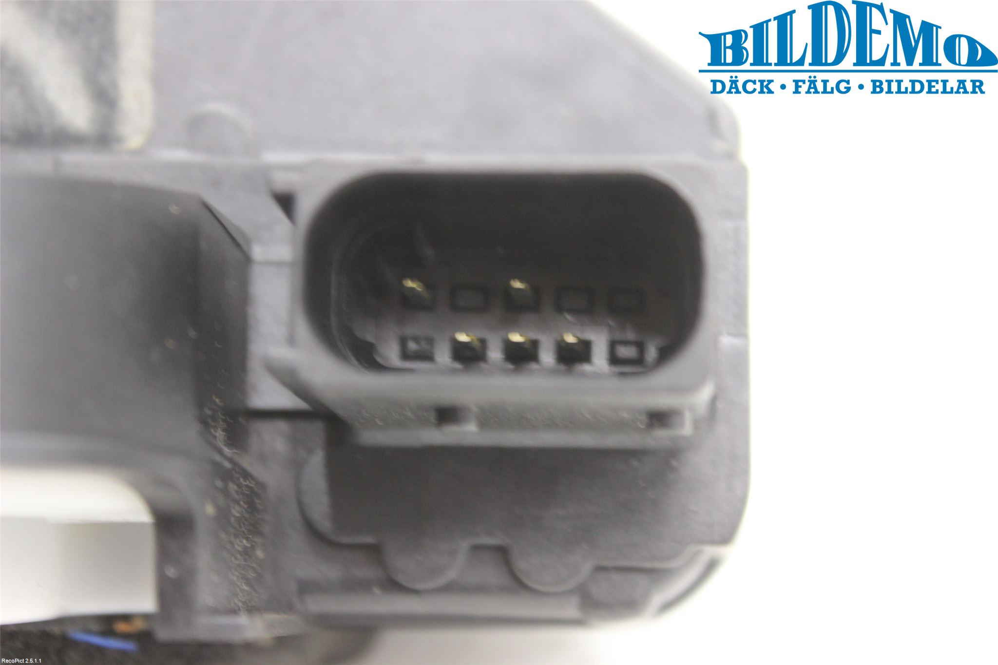 Opel ASTRA J 10-15 Låskista-Dörrlås