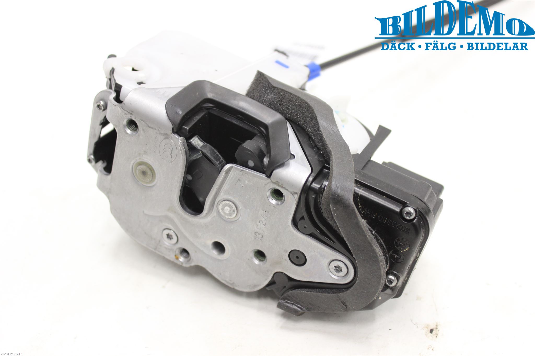 Opel ASTRA J 10-15 Låskista-Dörrlås