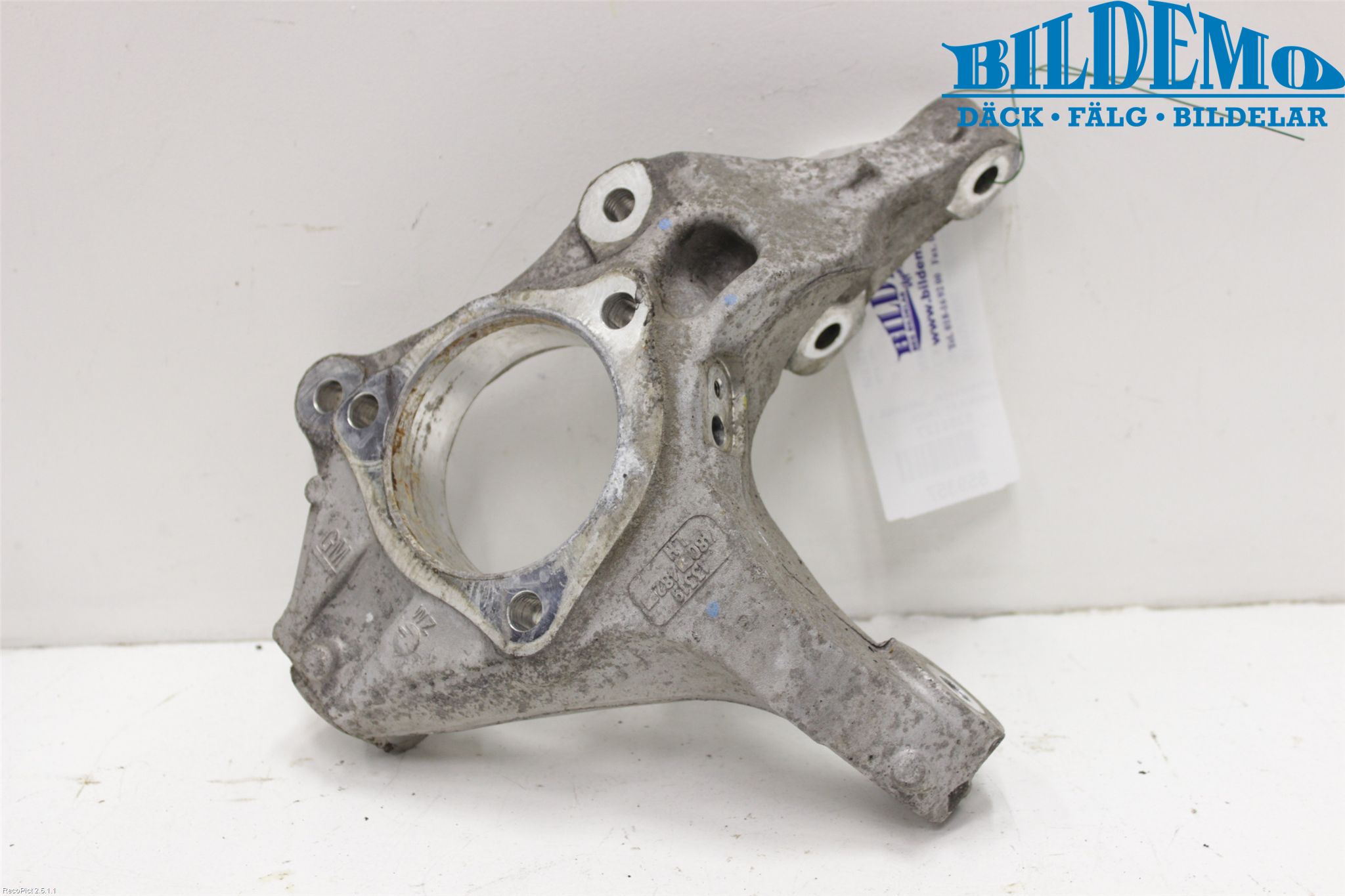 GM CHEVROLET CRUZE Styrspindel Lagerhus Vä