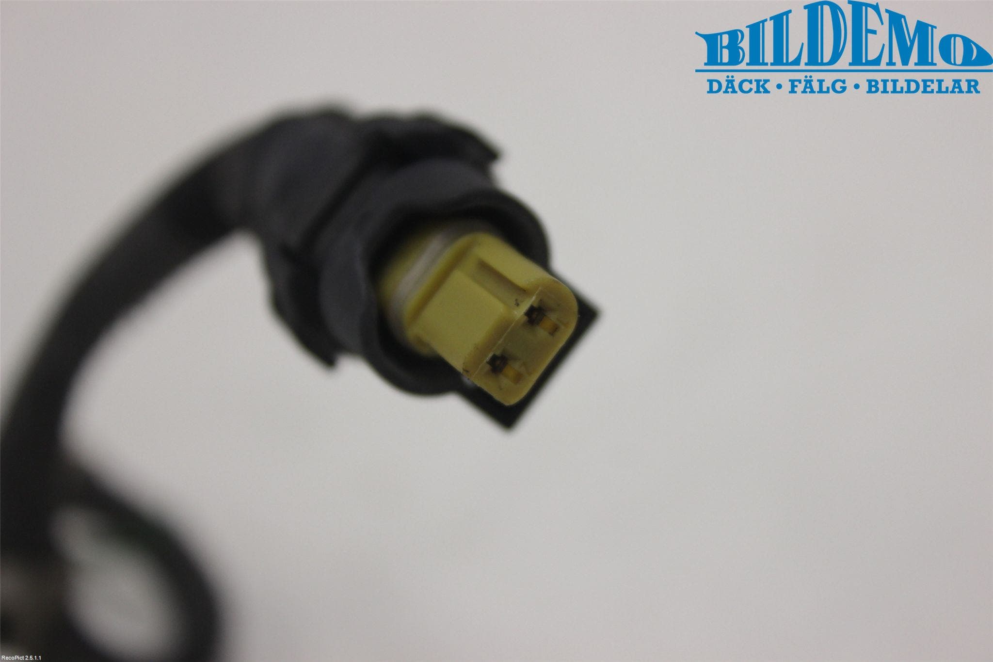 Mercedes-Benz MB E-KLASS (W212) 09-16 Sensor Avgas