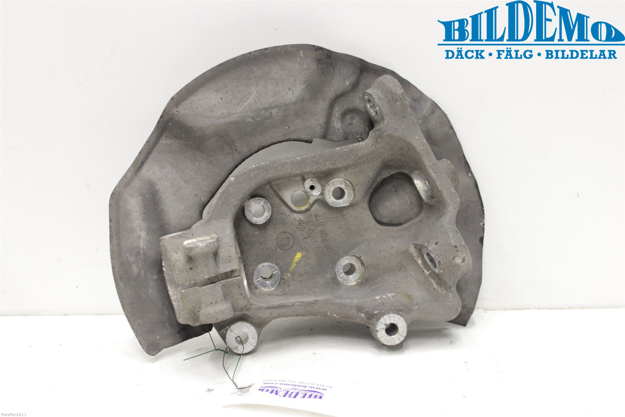 BMW 6 E63/64    02-10 Styrspindel Lagerhus Vä