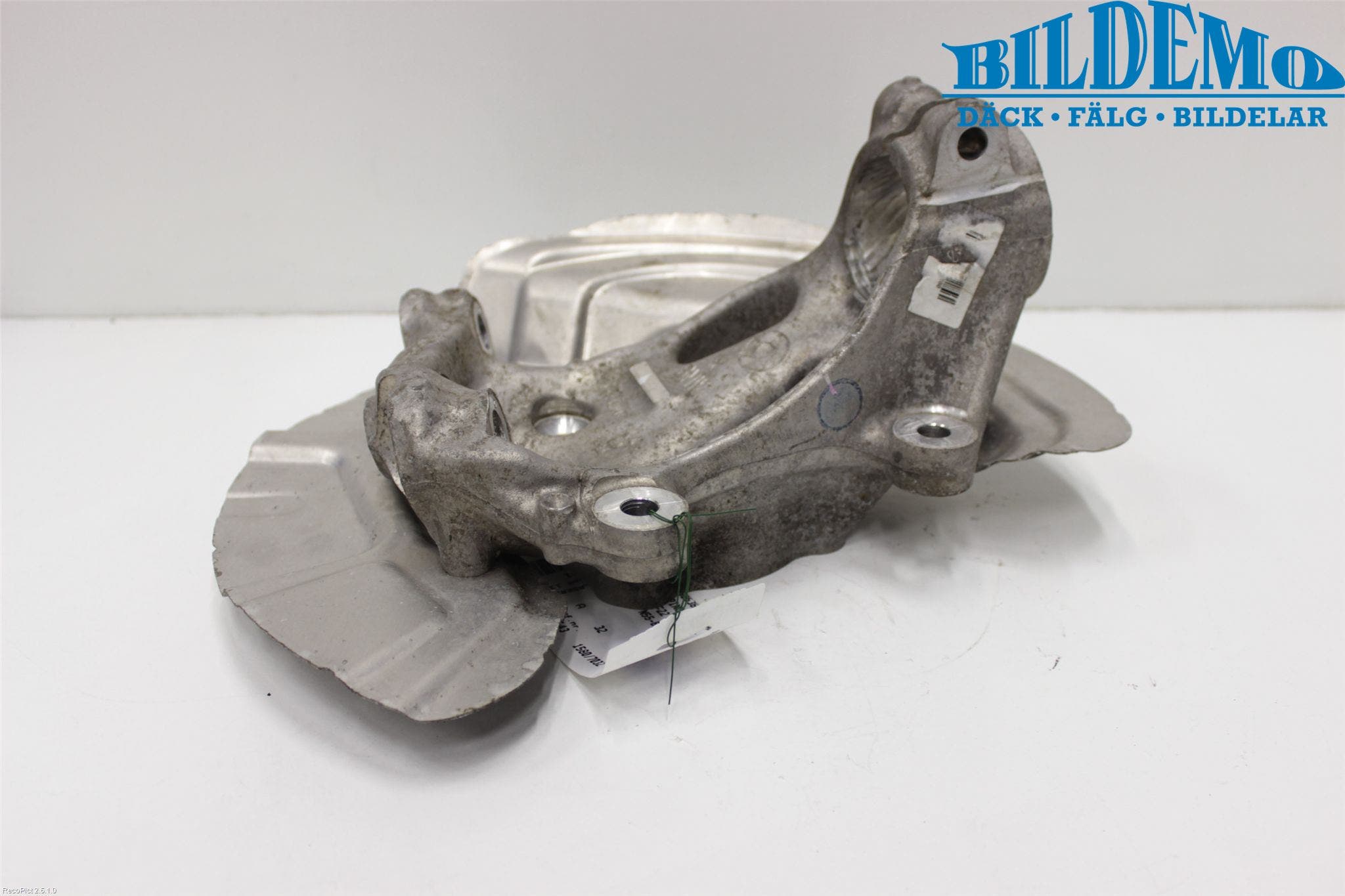 BMW 2 F22/F23/F87 Coupé/Cab 13-21 Styrspindel Lagerhus Hö