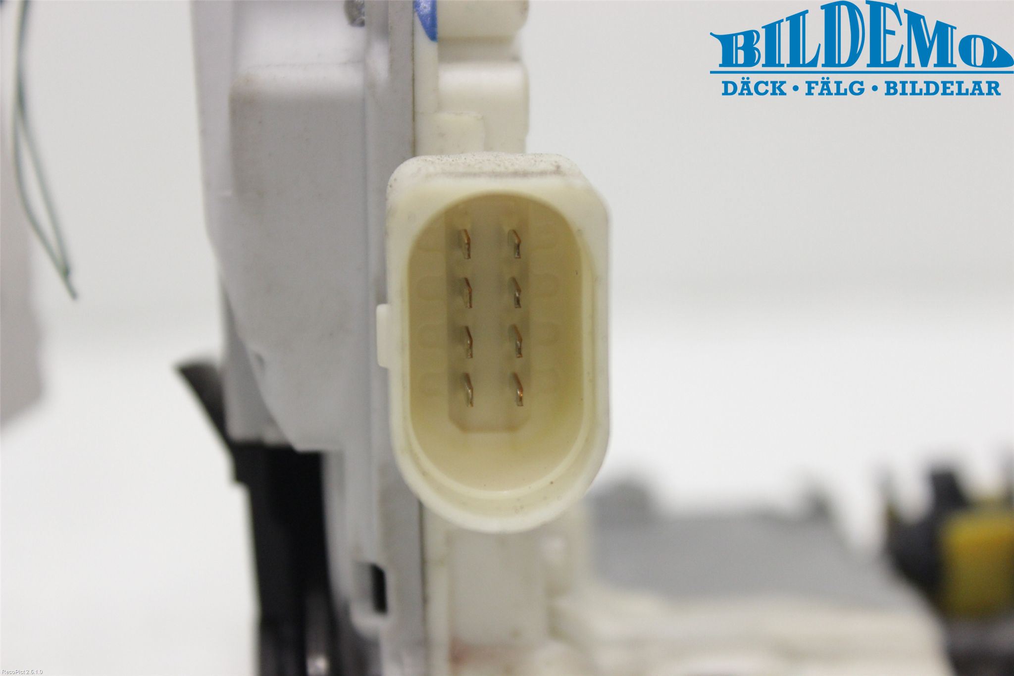 Audi A4/S4 05-07 Låskista-Dörrlås