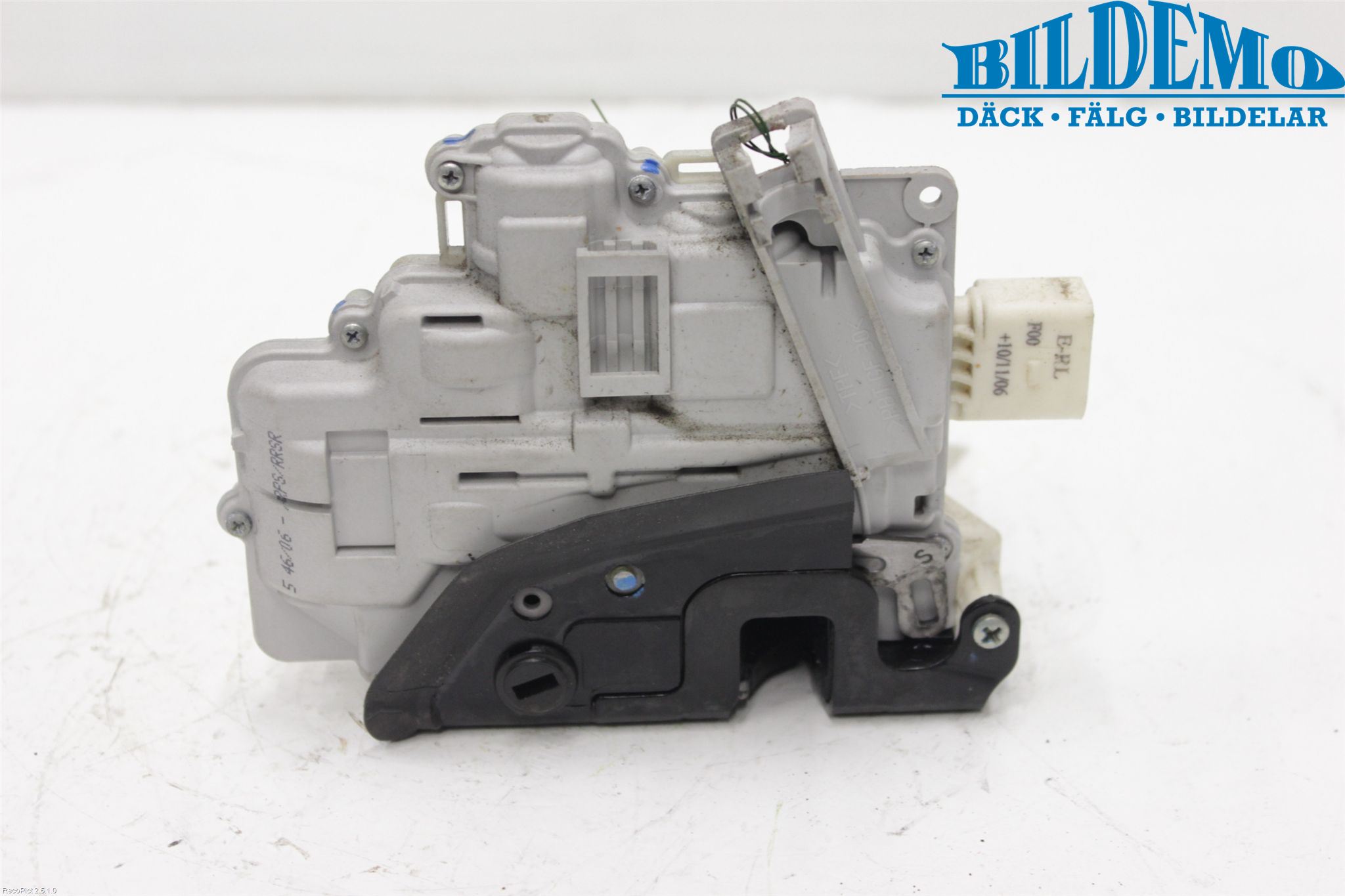 Audi A4/S4 05-07 Låskista-Dörrlås