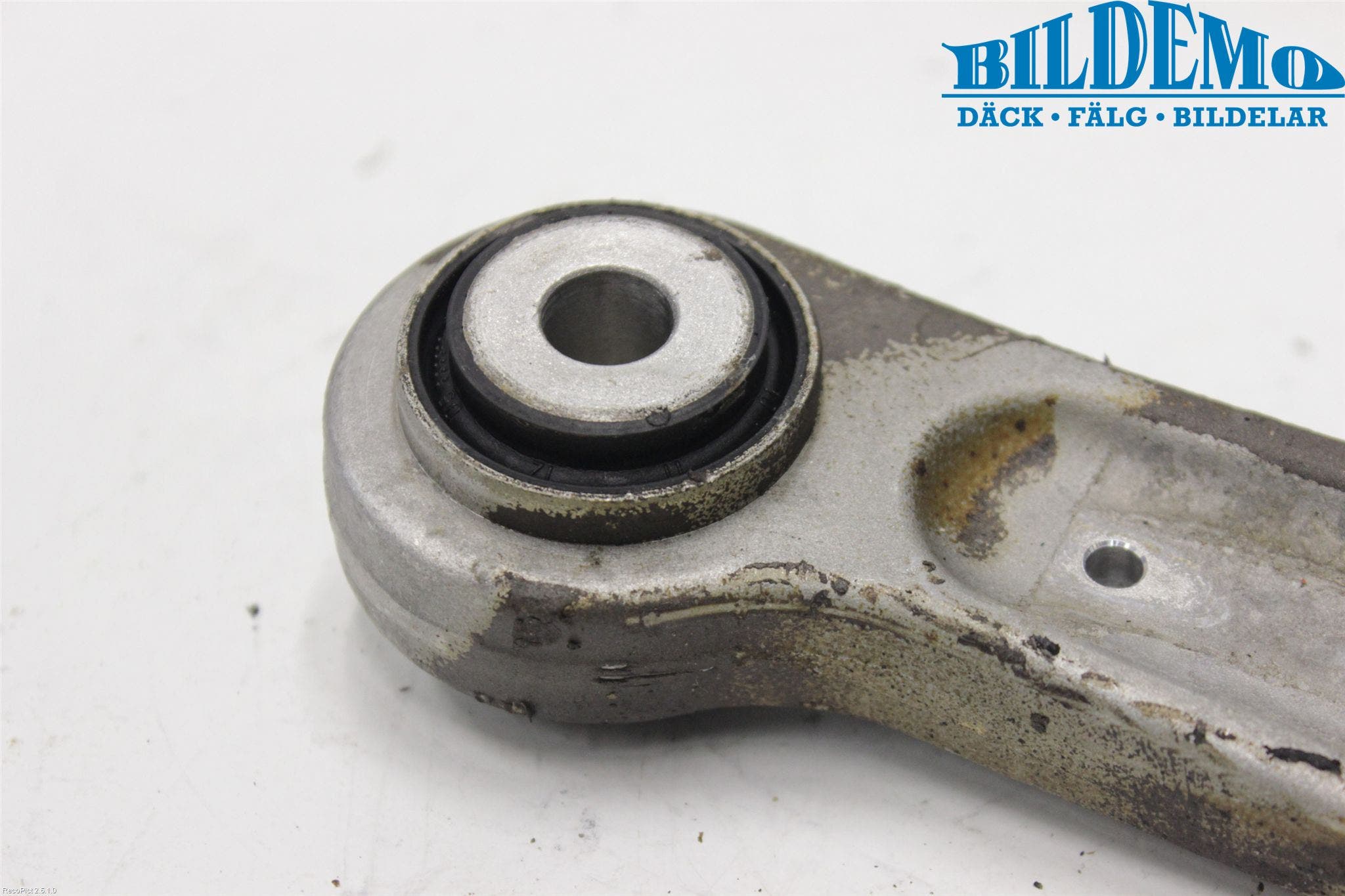 Mercedes-Benz MB C-KLASS (W204) 07-15 Bärarm Bak Övre Vänster