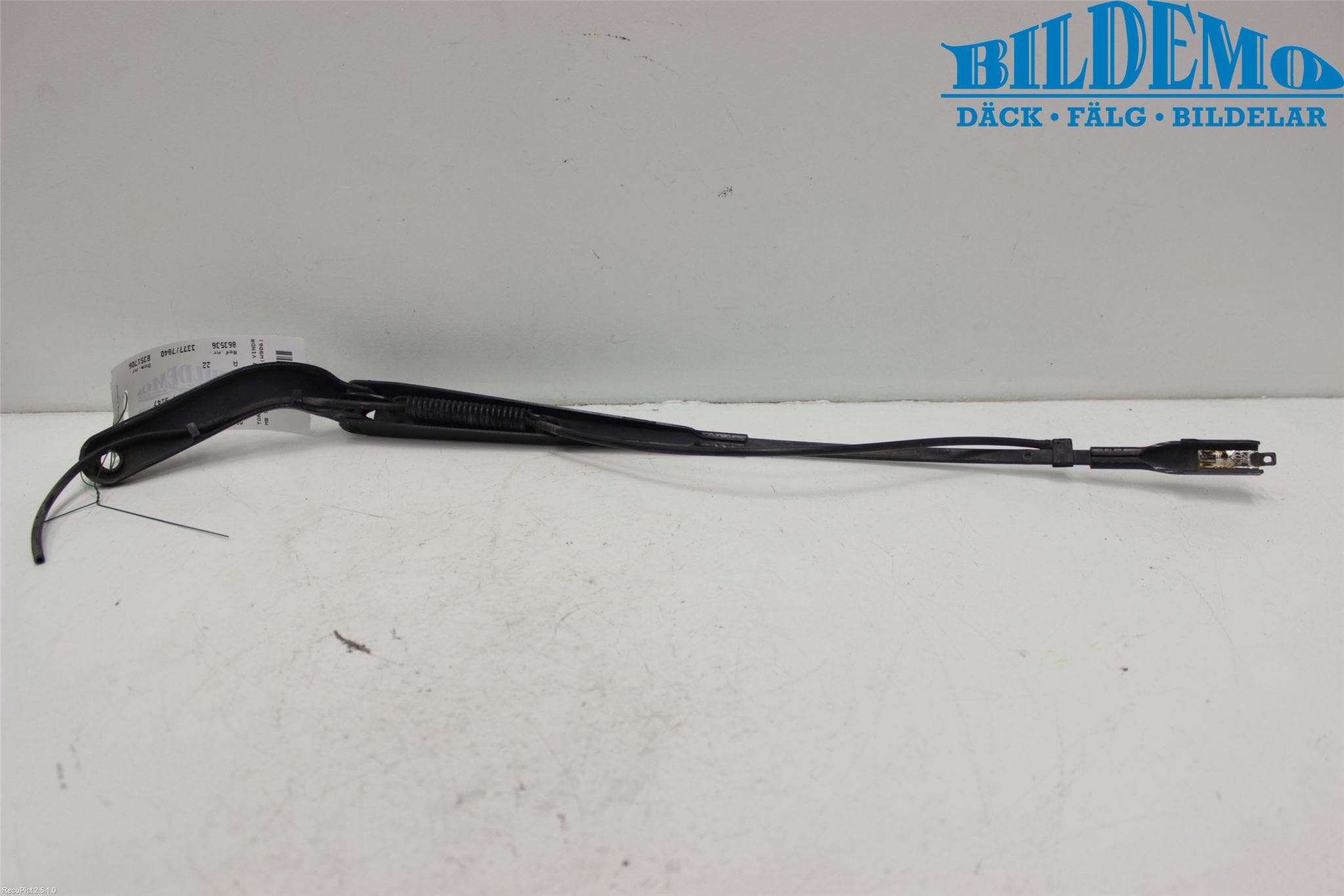 Mercedes-Benz MB SPRINTER (W906) 06-18 Torkararm Armar Vindruta