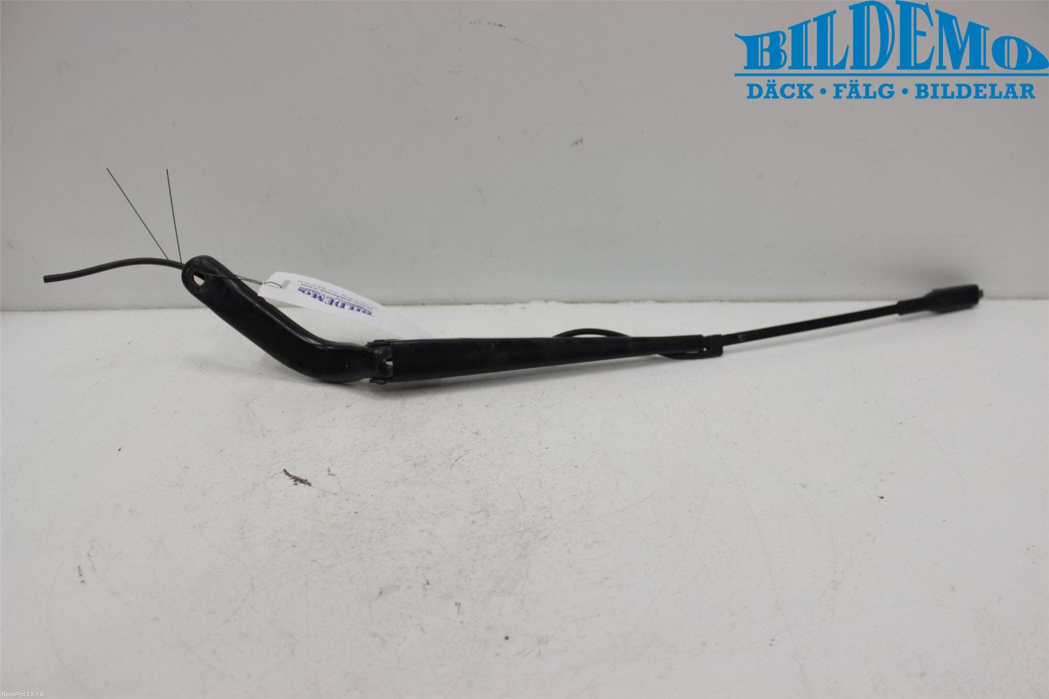 Mercedes-Benz MB SPRINTER (W906) 06-18 Torkararm Armar Vindruta