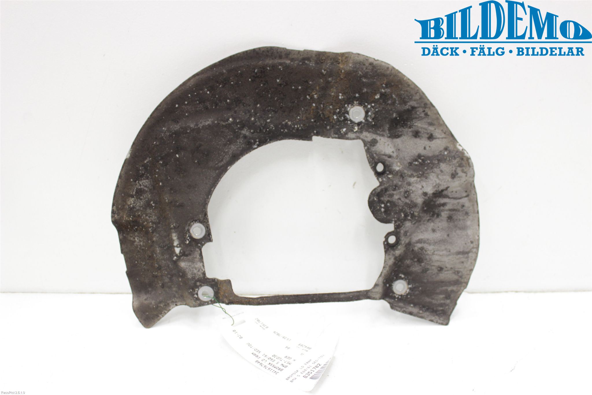 BMW 5 E60/61 Sed/Tou 02-10 Bromssköld Fram