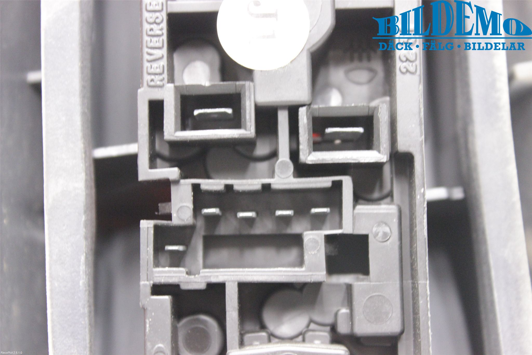 Volvo S70/V70/XC  97-00 Bakljus Höger