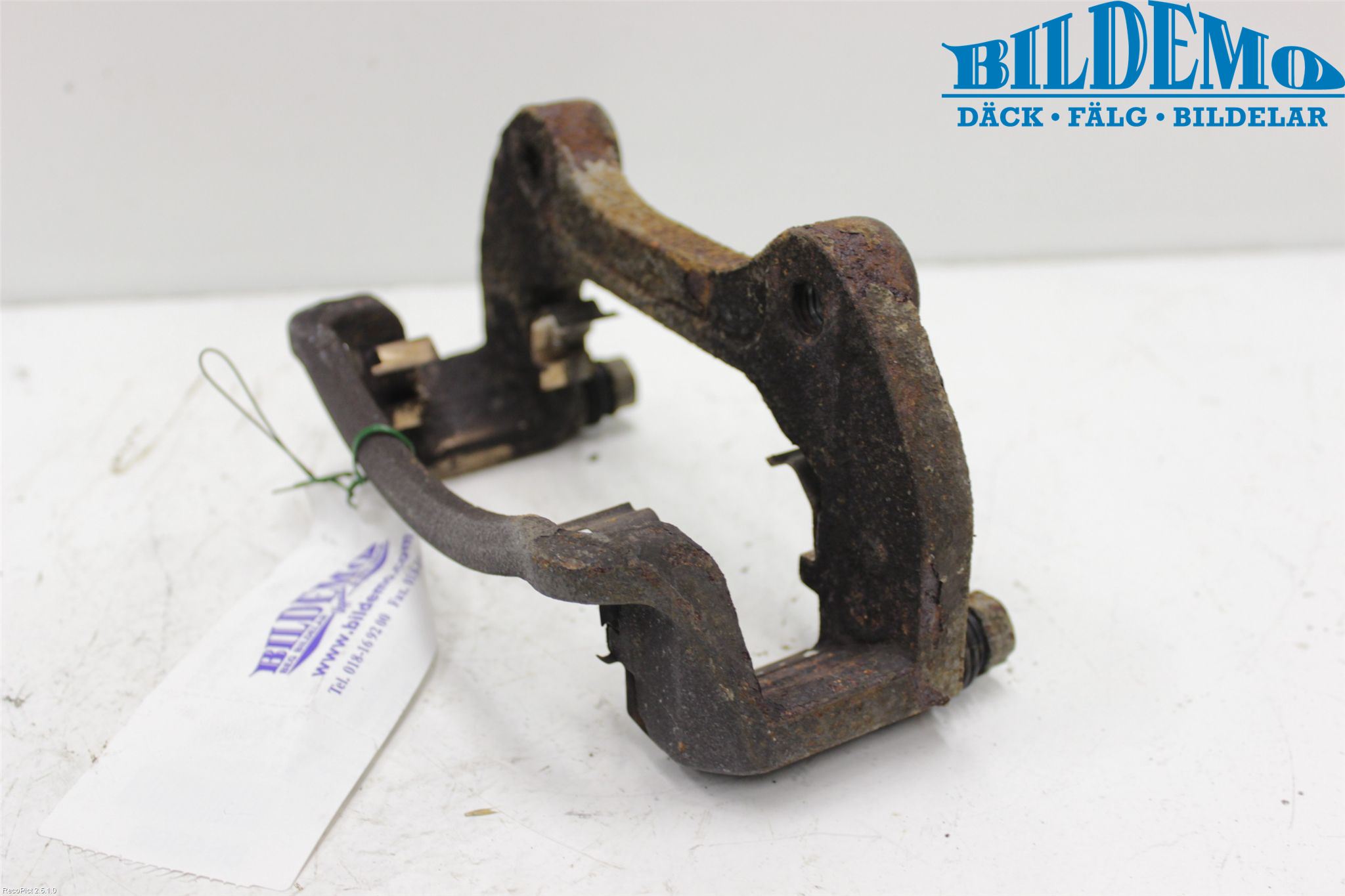 Saab 9-5 10-12 Bromsokshållare