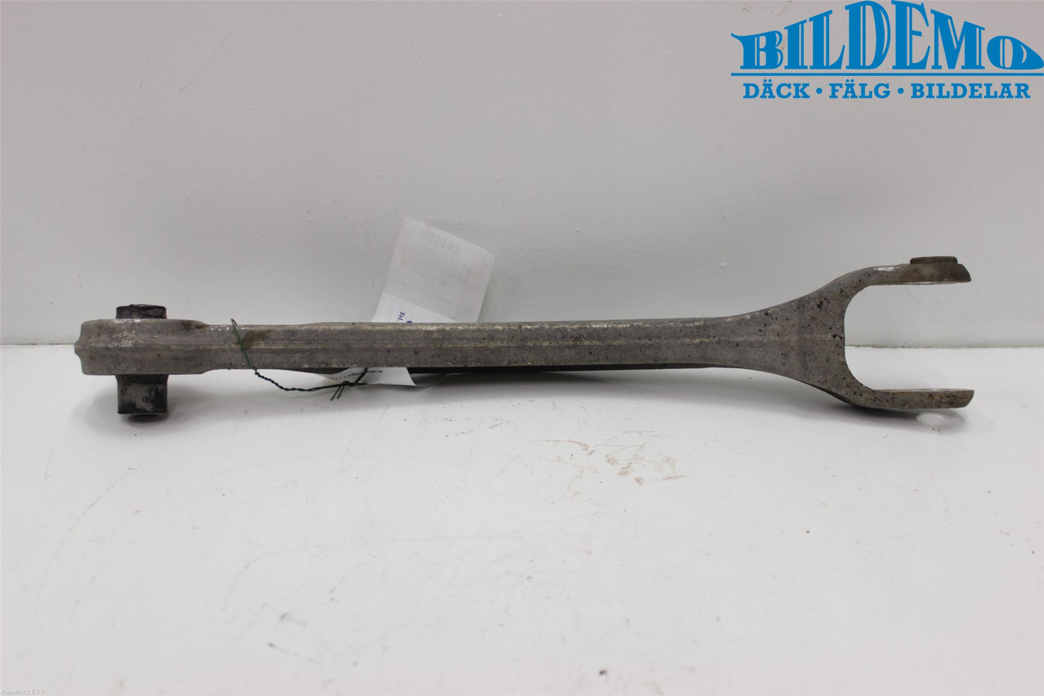 Saab 9-3 VER 1 98-03 Bärarm Fram Undre Vä