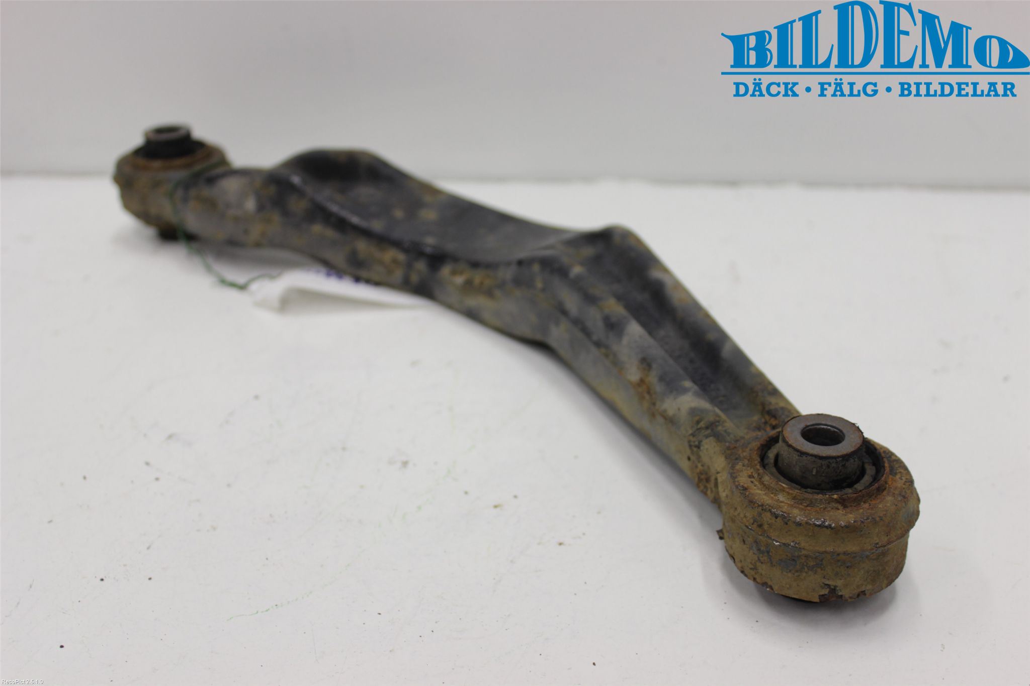 Saab 9-5 10-12 Bärarm Bak Övre Höger