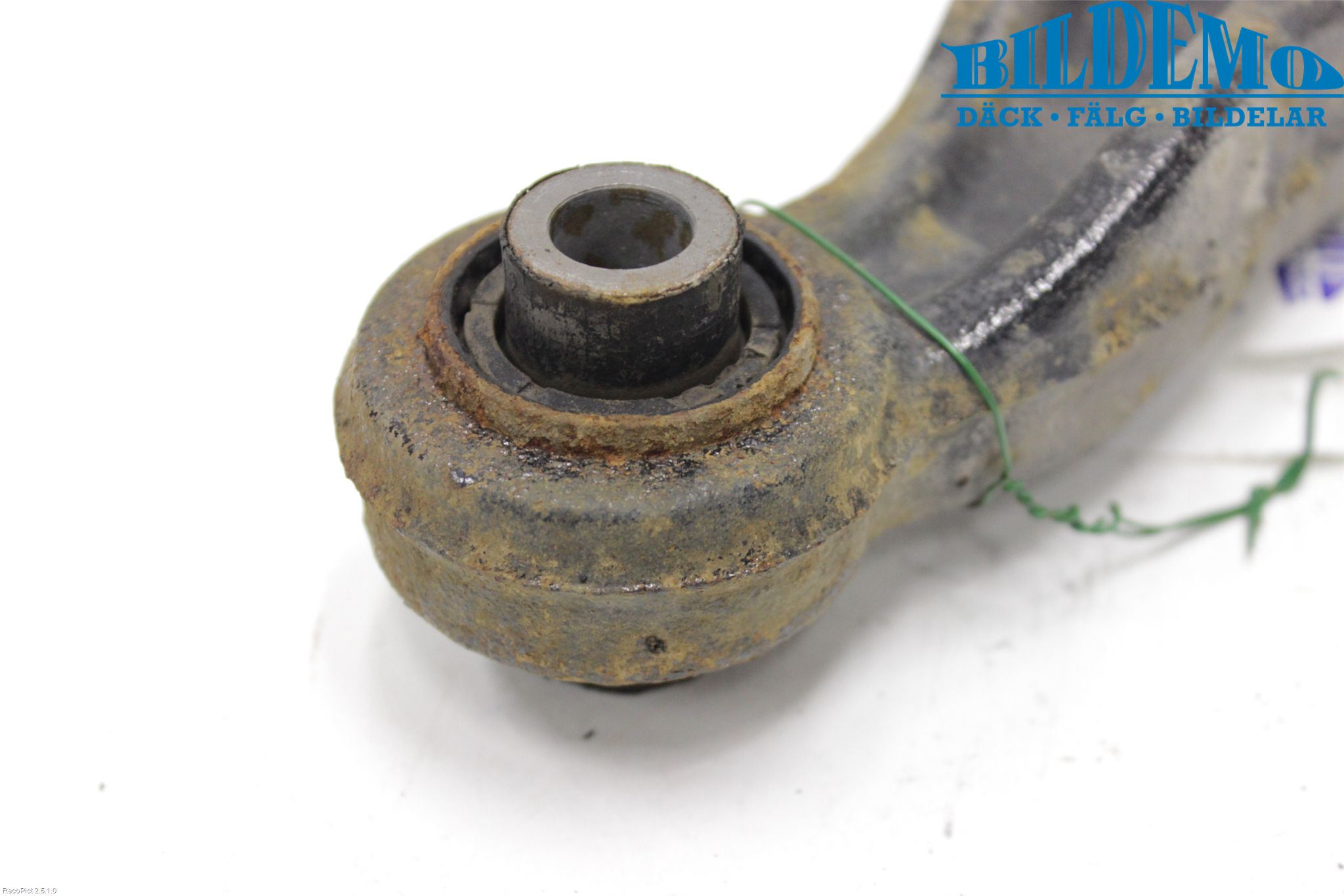 Saab 9-5 10-12 Bärarm Bak Övre Höger