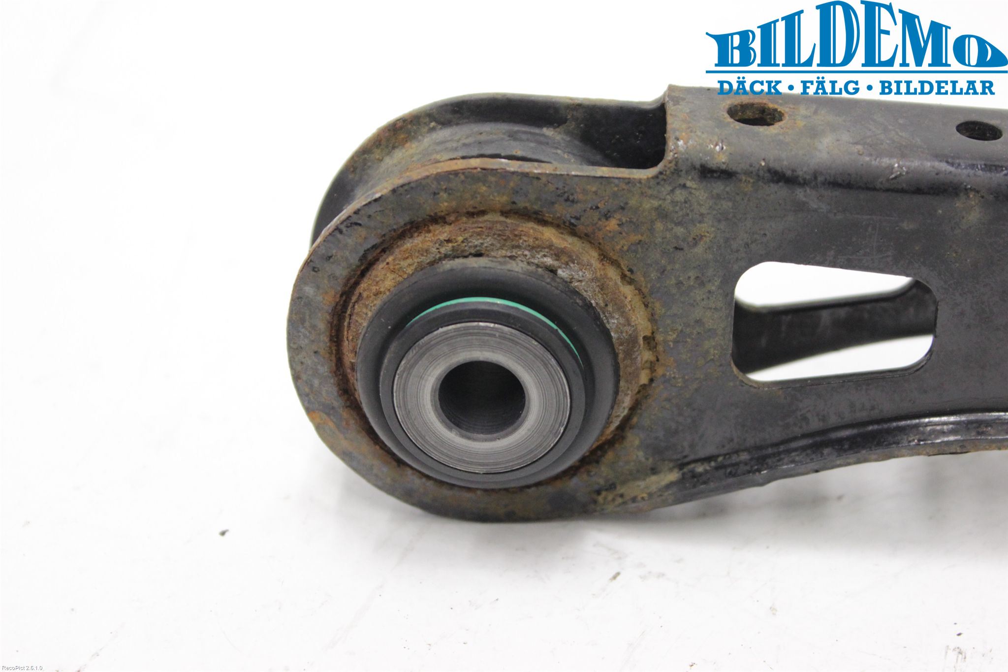 BMW X1 E84 10-15 Bärarm Bak Övre Höger