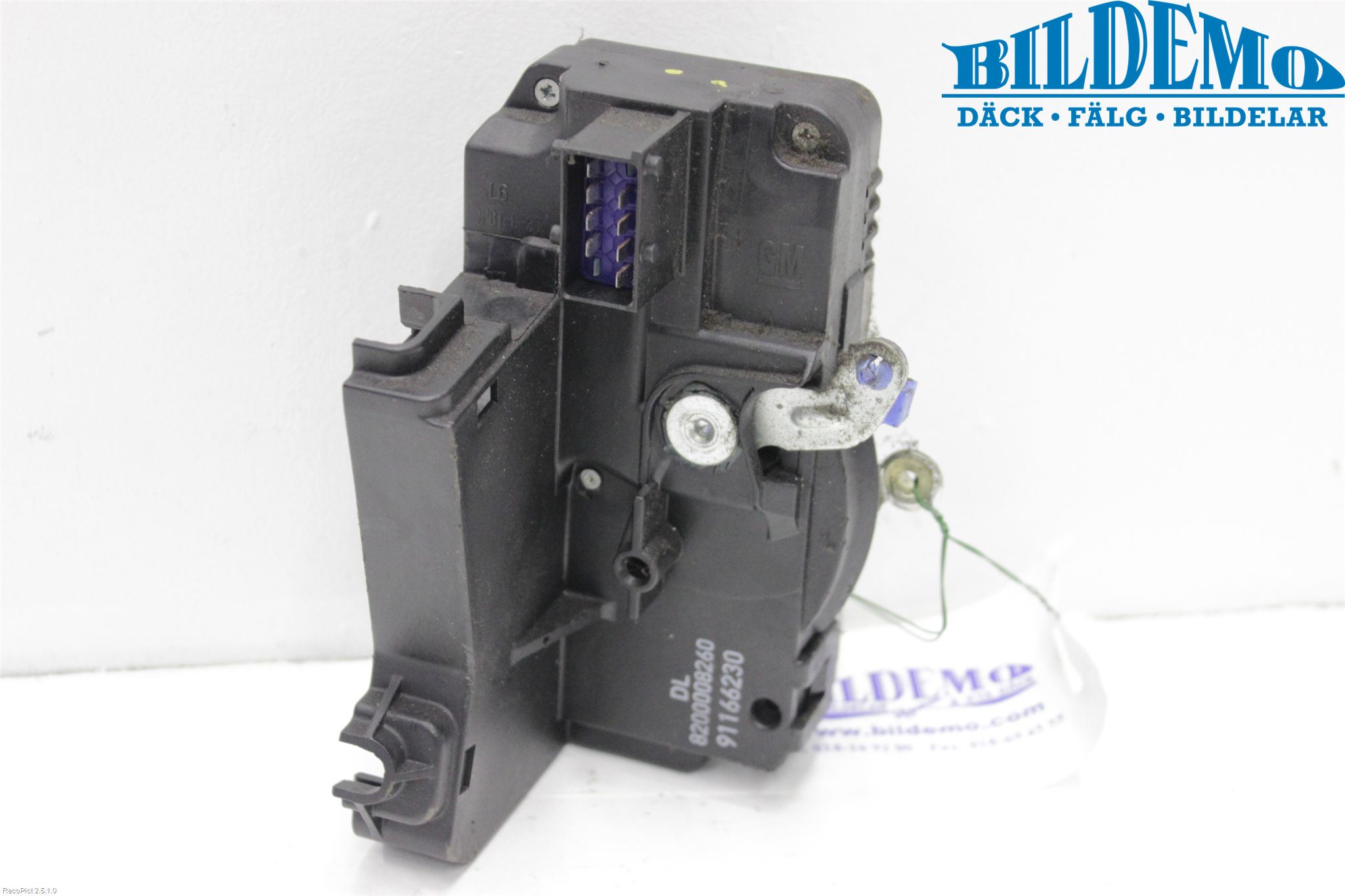 Opel VIVARO 01-14 Låskista-Dörrlås