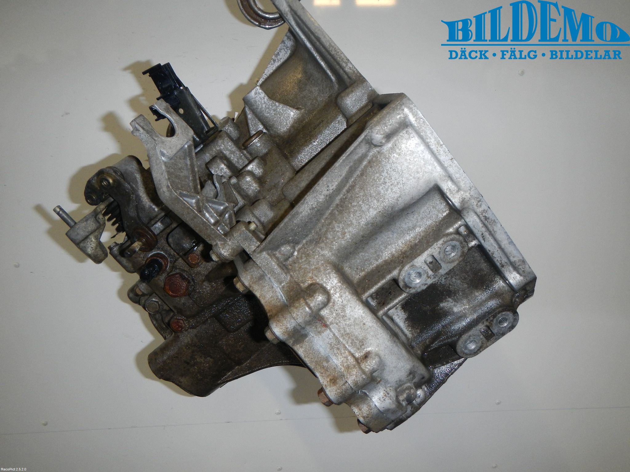 Nissan X-TRAIL     01-07 Växellåda Man 5 Vxl