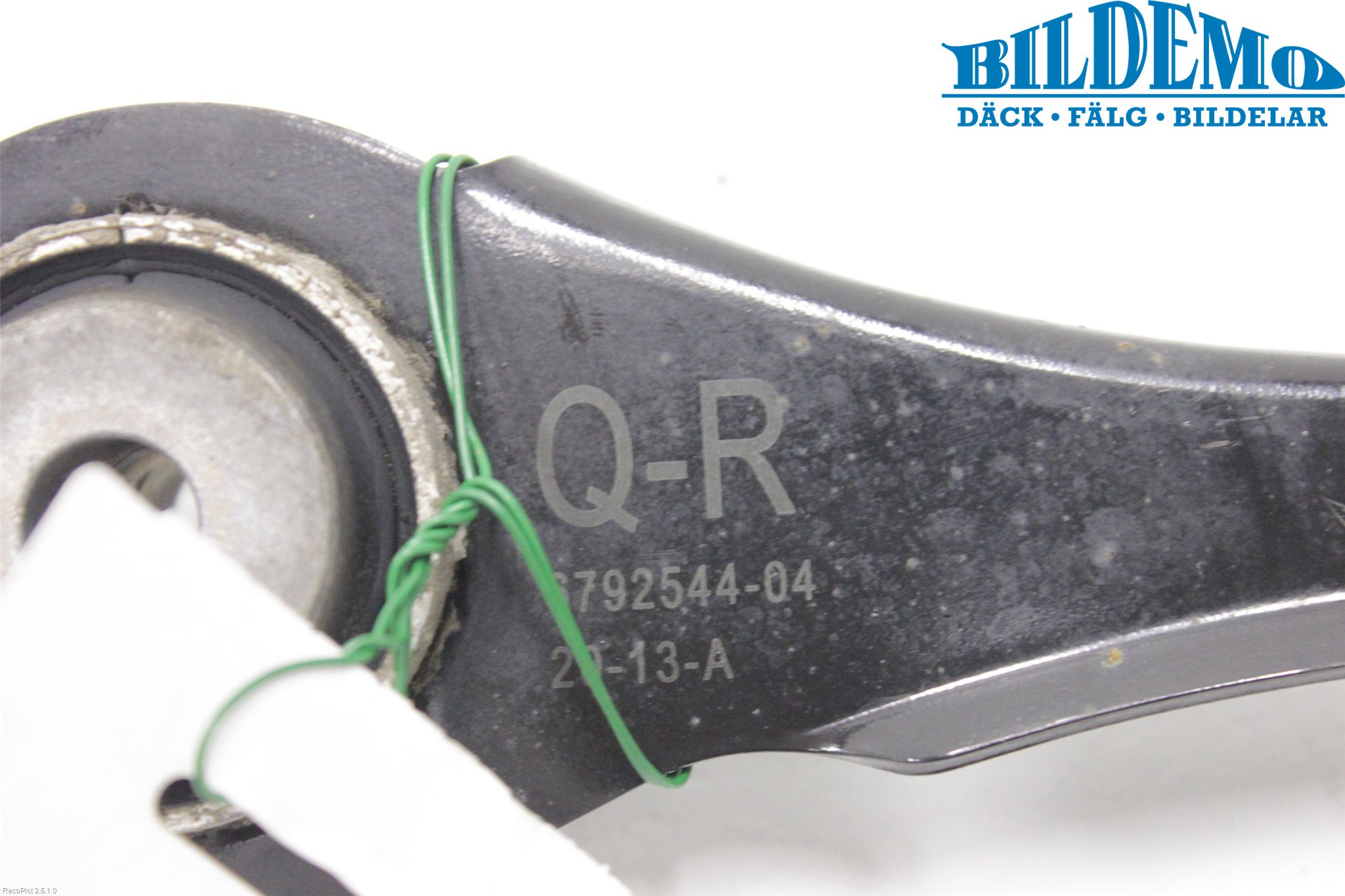 BMW 3 F30/F31/F80 12-19 Bärarm Bak Övre Höger