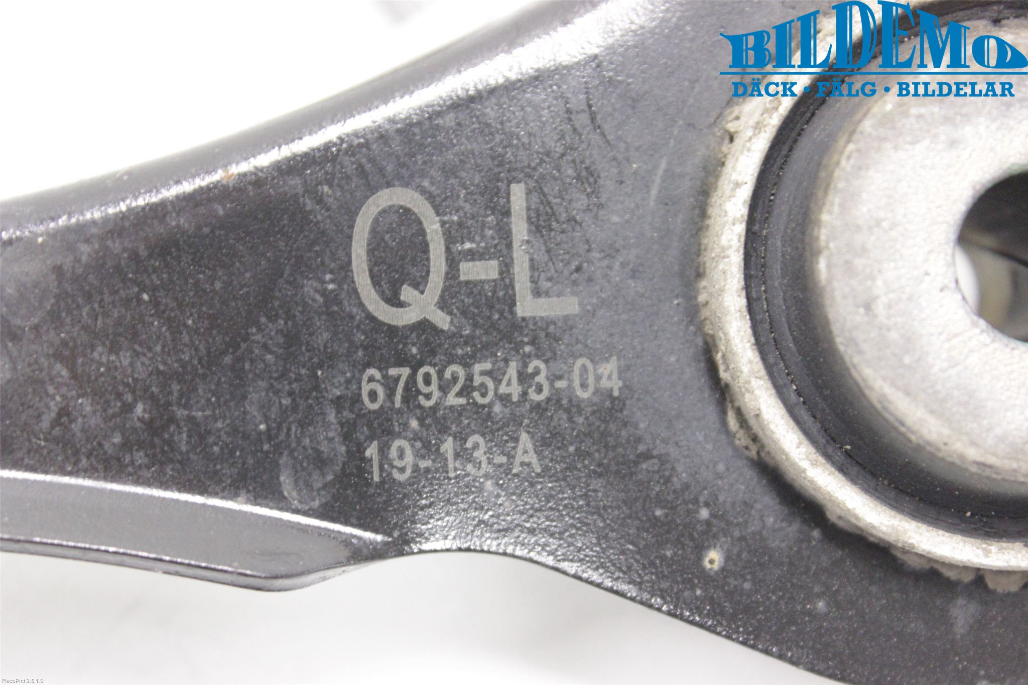 BMW 3 F30/F31/F80 12-19 Bärarm Bak Övre Vänster
