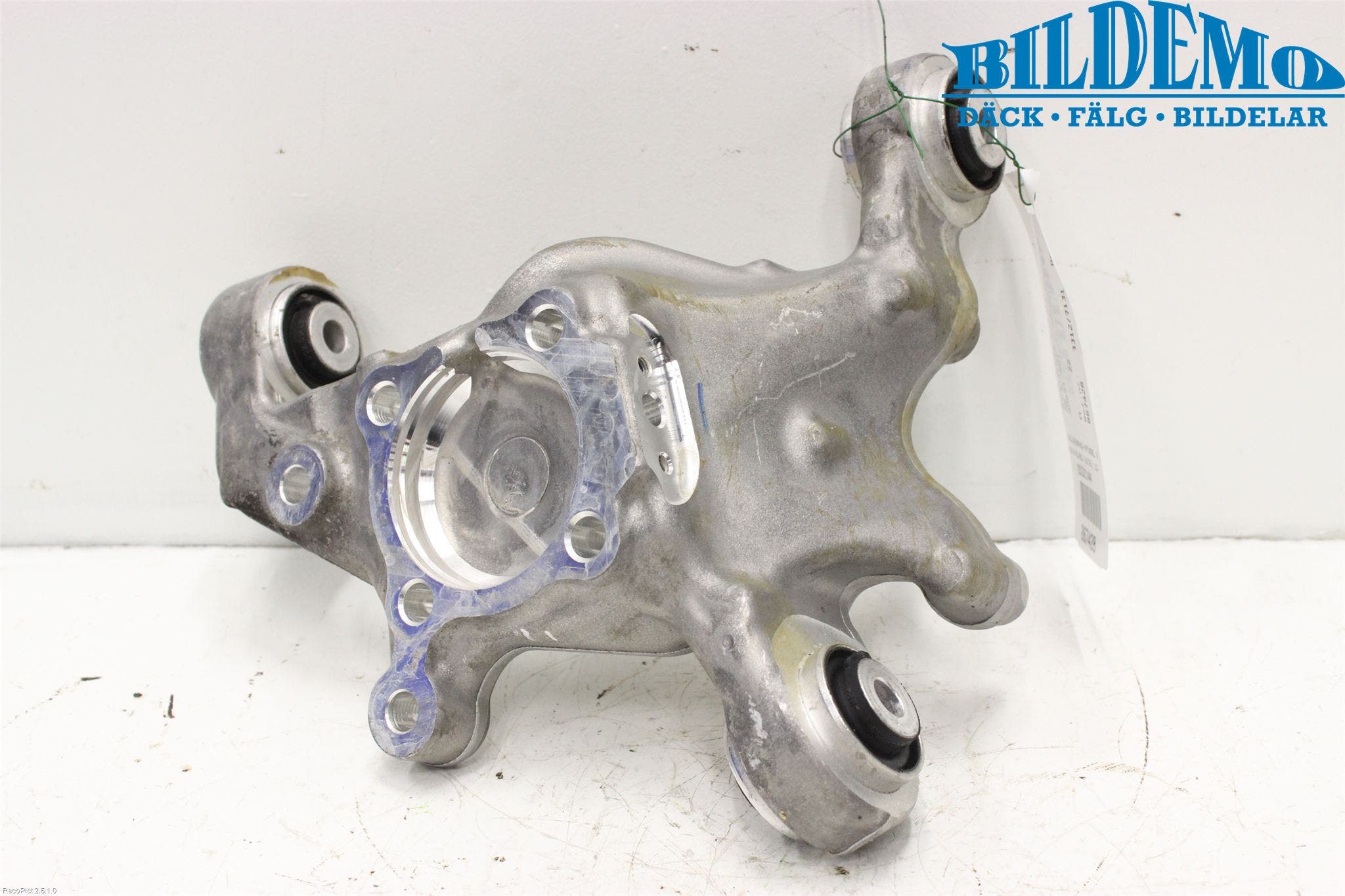 Mercedes-Benz MB A-KLASS (W176) 13-18 Hjullagerhus-Spindel Vä B