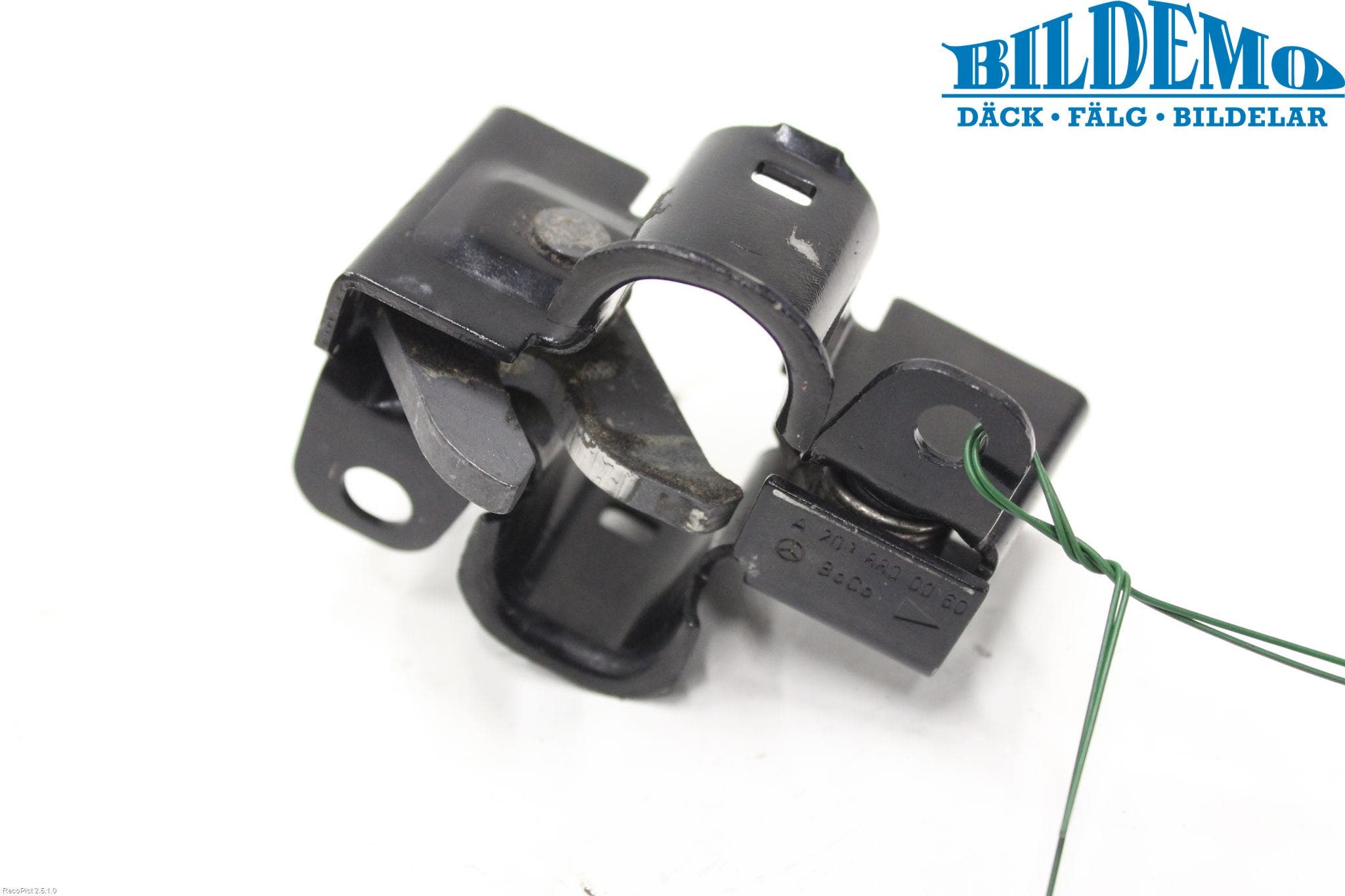 Mercedes-Benz MB C (203) 00-07 Huvlås