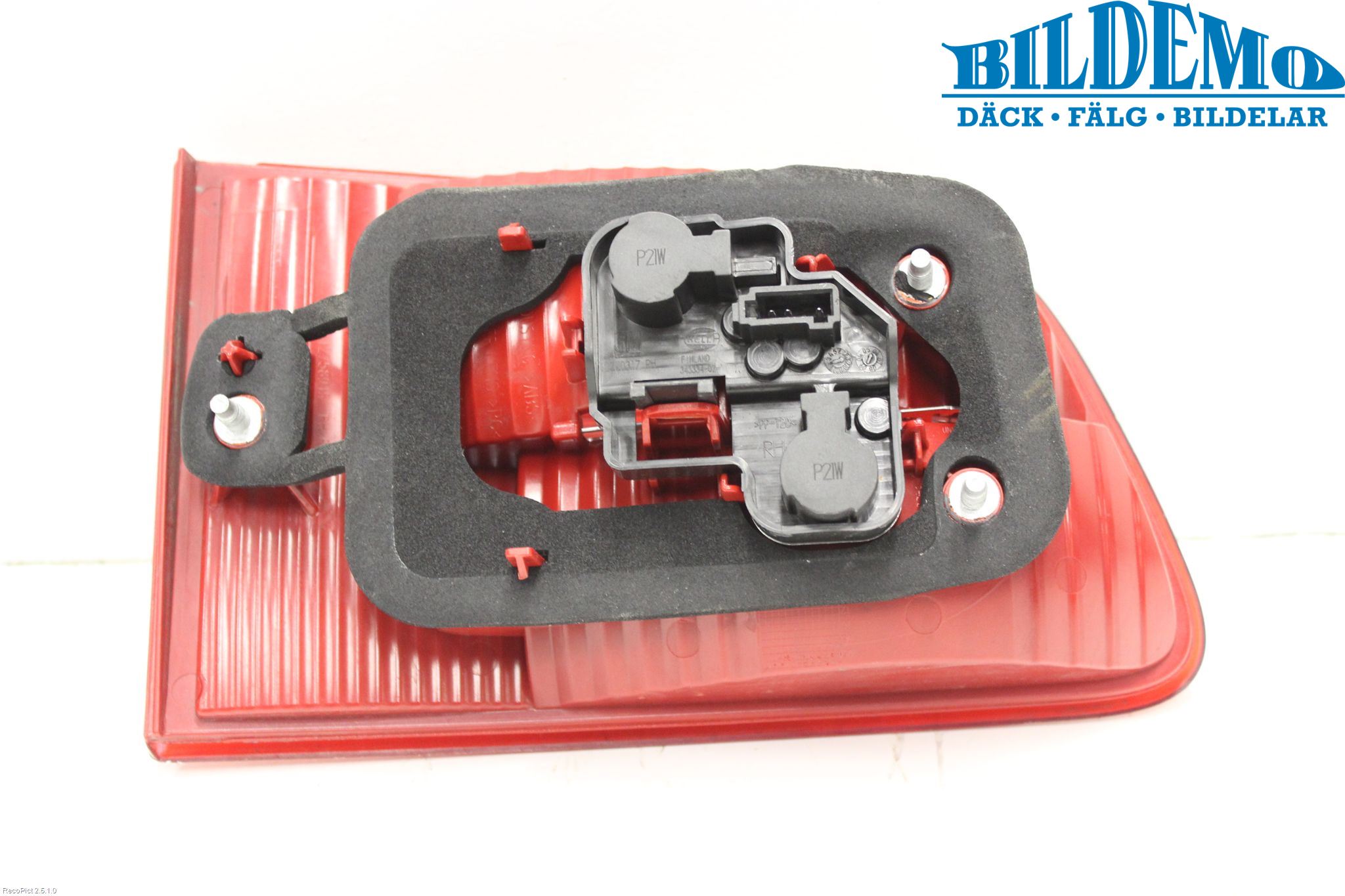 Saab 9-5     06-10 Bakljus Lucka Hö