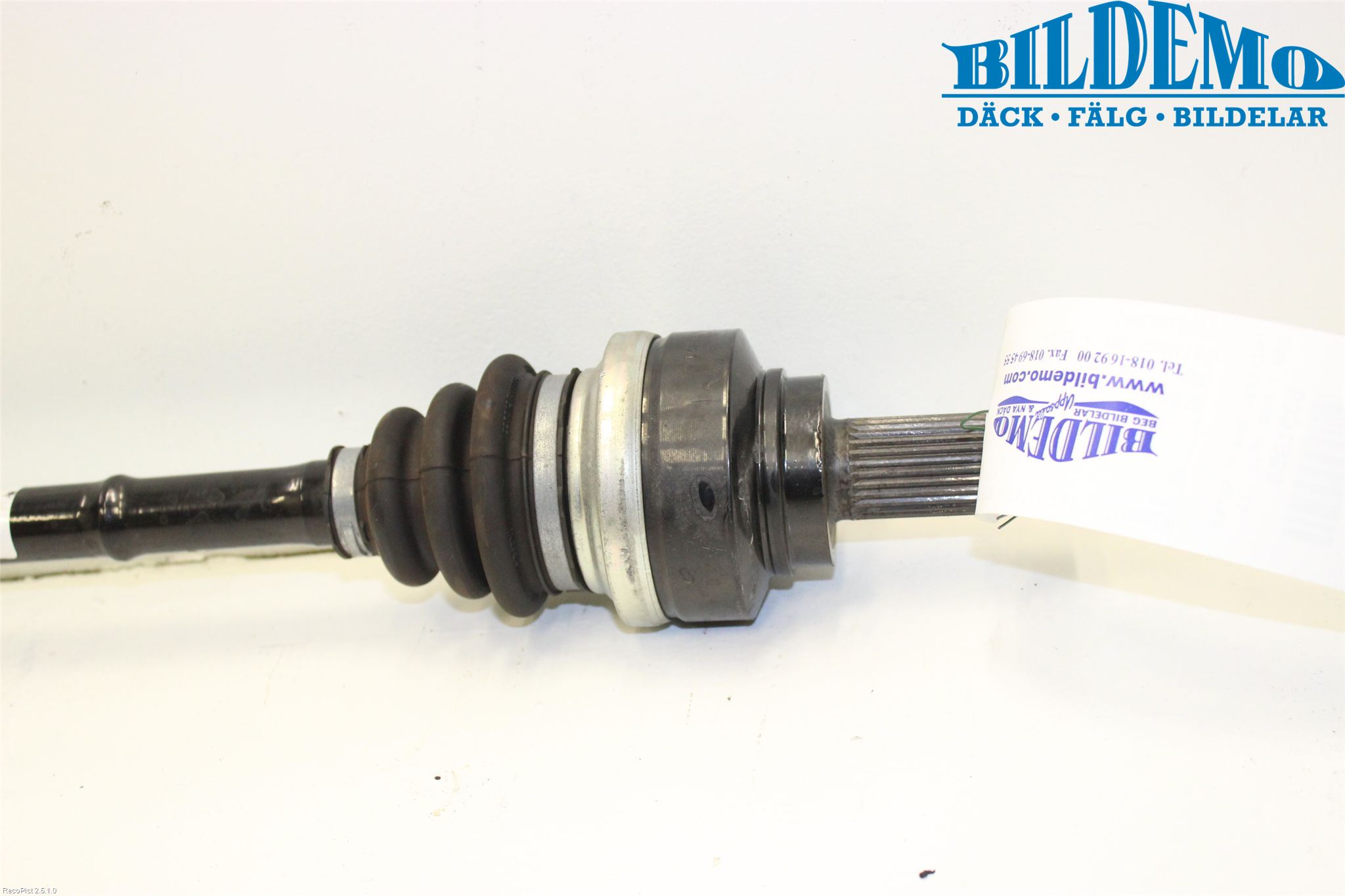 BMW 1 F20/F21 11-19 Drivaxel Bak Vänster