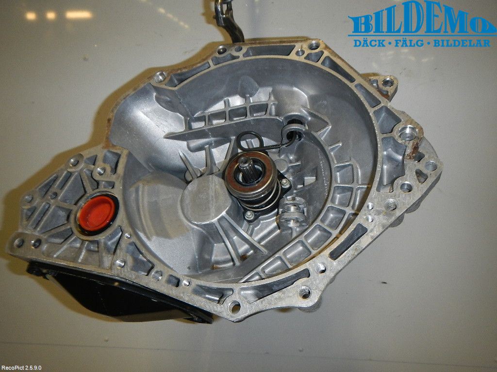 Opel CORSA D 07-14 Växellåda Man 5 Vxl