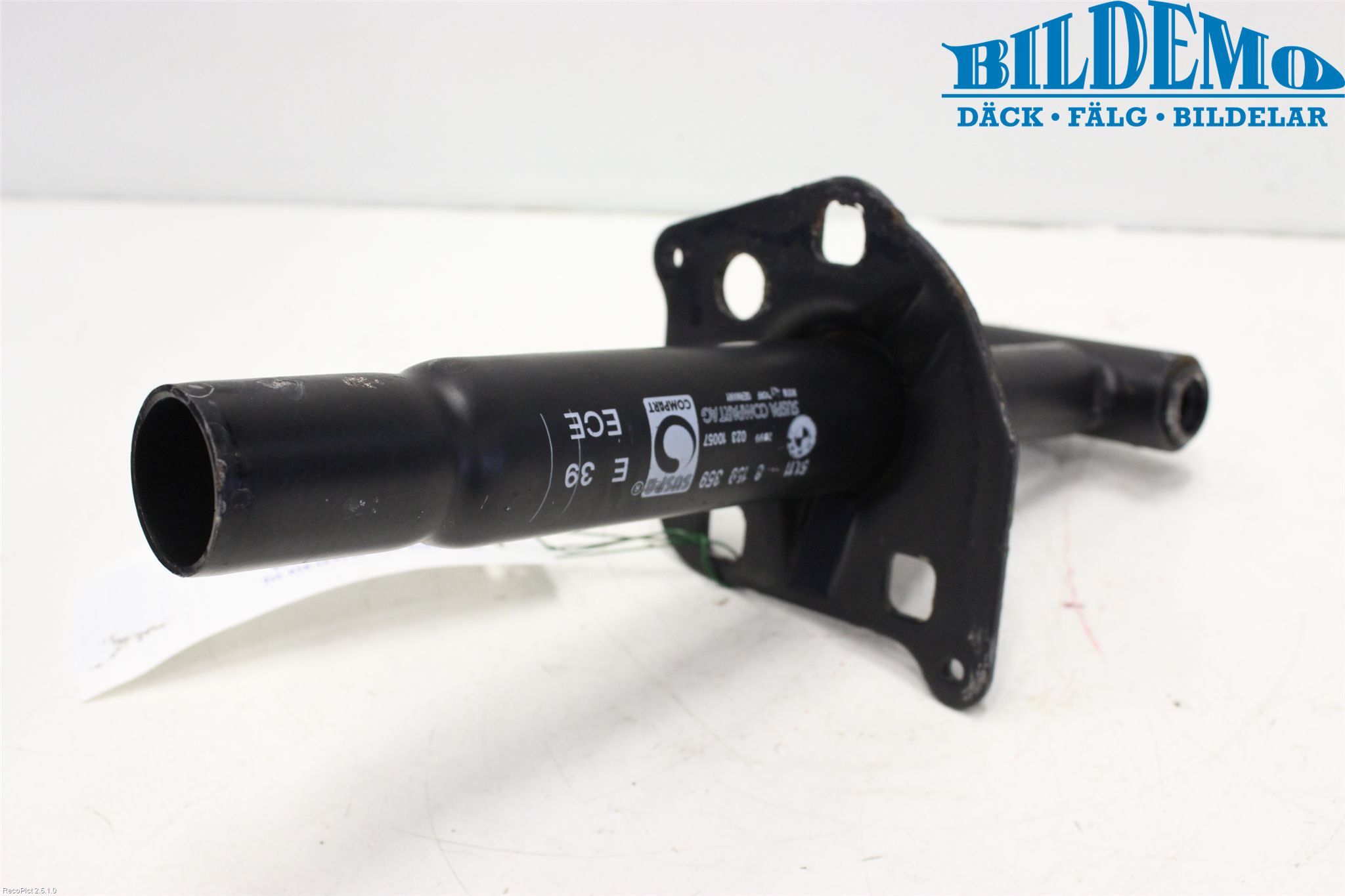 BMW 5 E39 95-04 Stötfångarbärjärn Fram