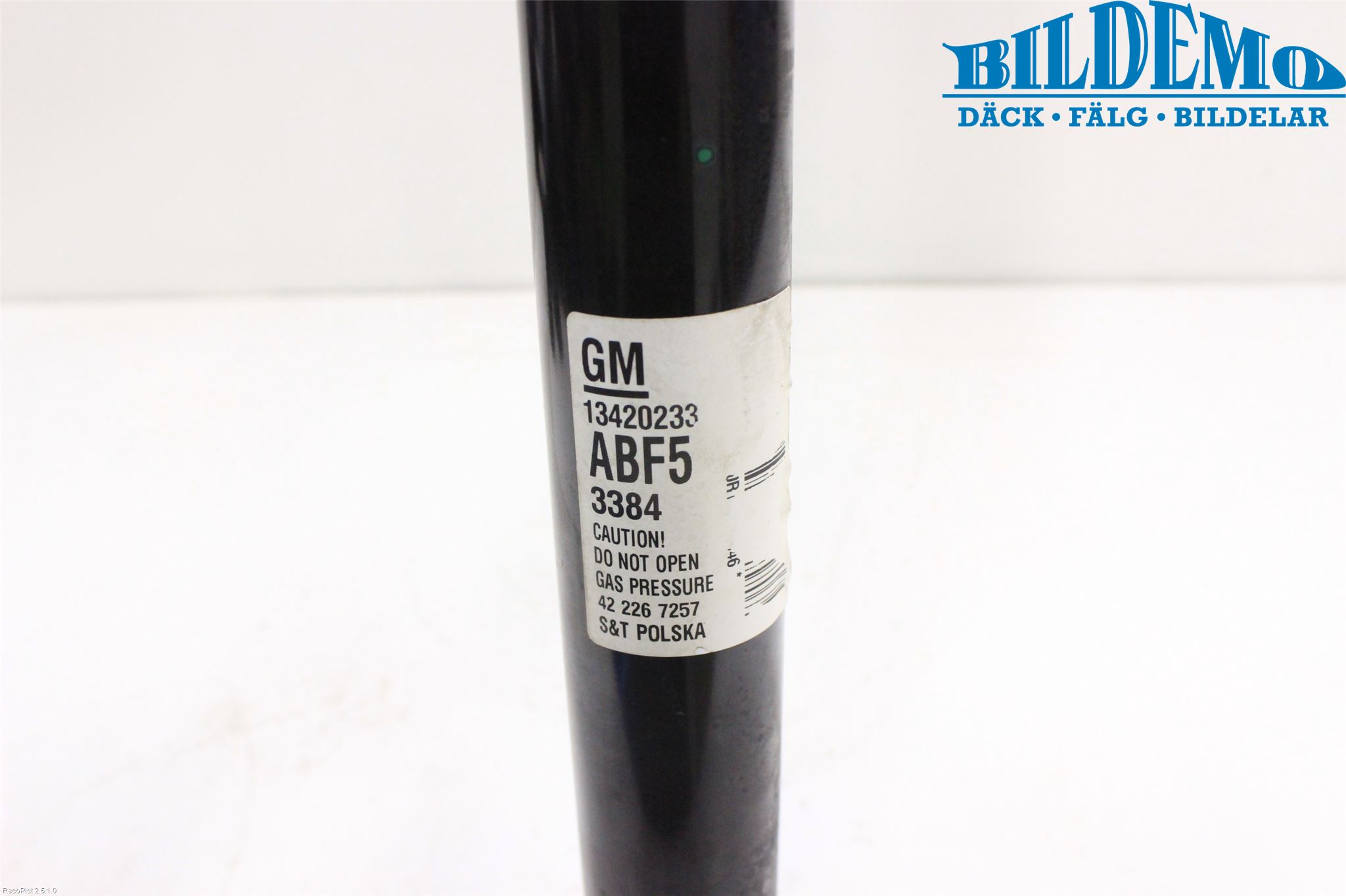 Opel ASTRA J 10-15 Stötdämpare Bak