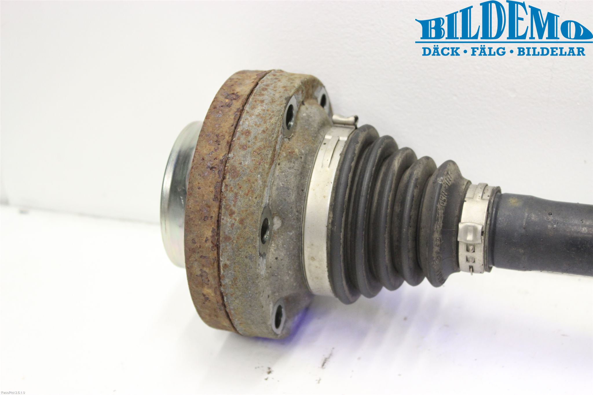 Volkswagen VW TOUAREG 7L 03-10 Drivaxel Bak Vänster