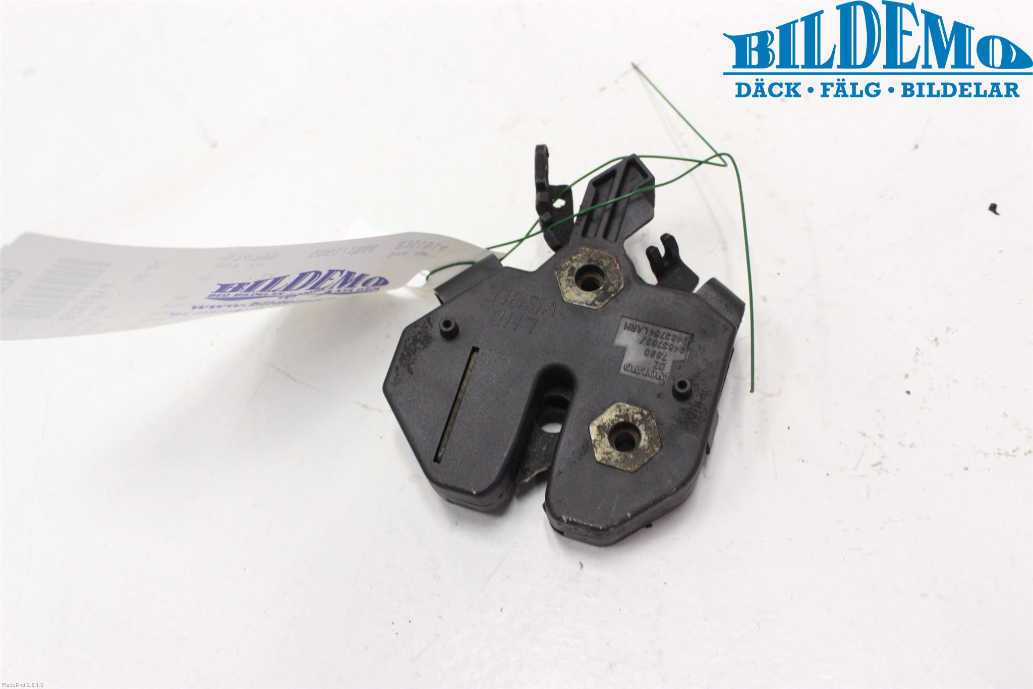 Volvo V70 00-04 Huvlås